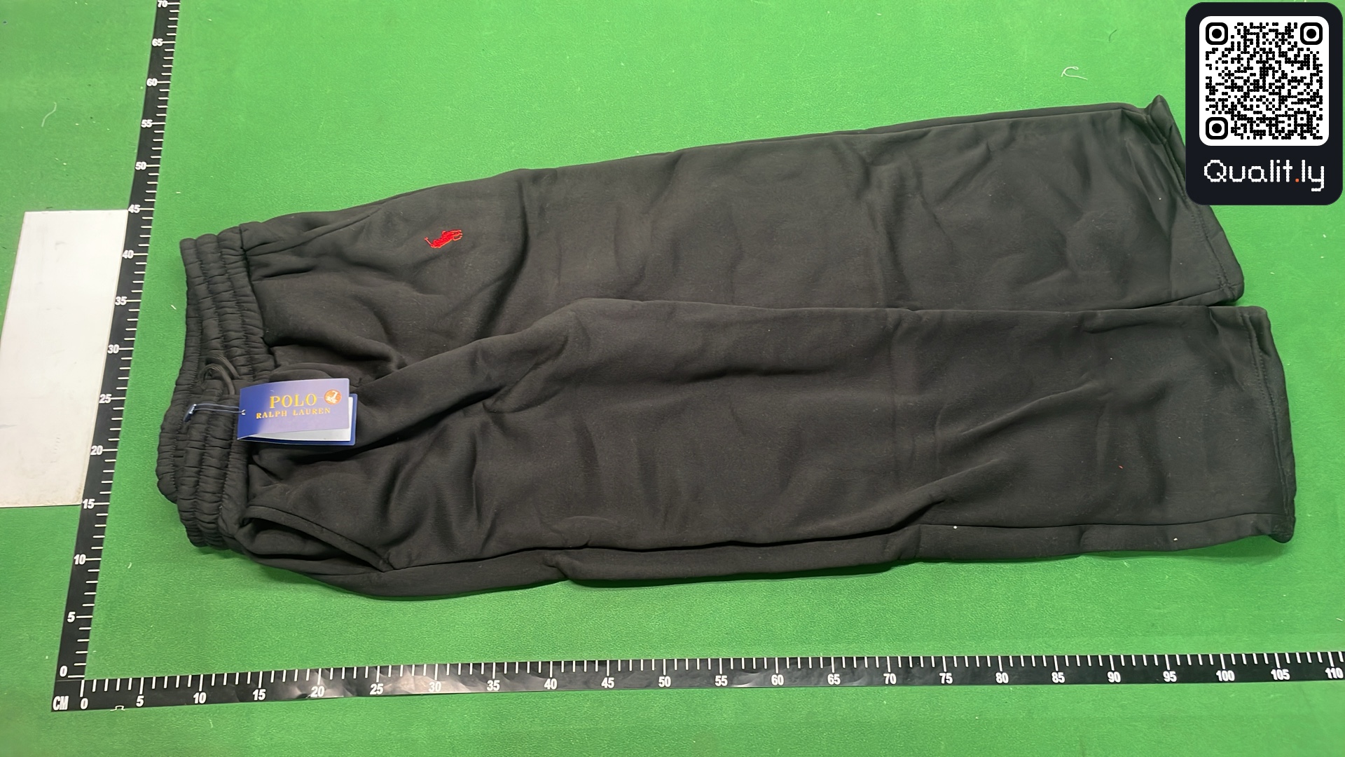 Pantaloni — foto QC 2 di 4