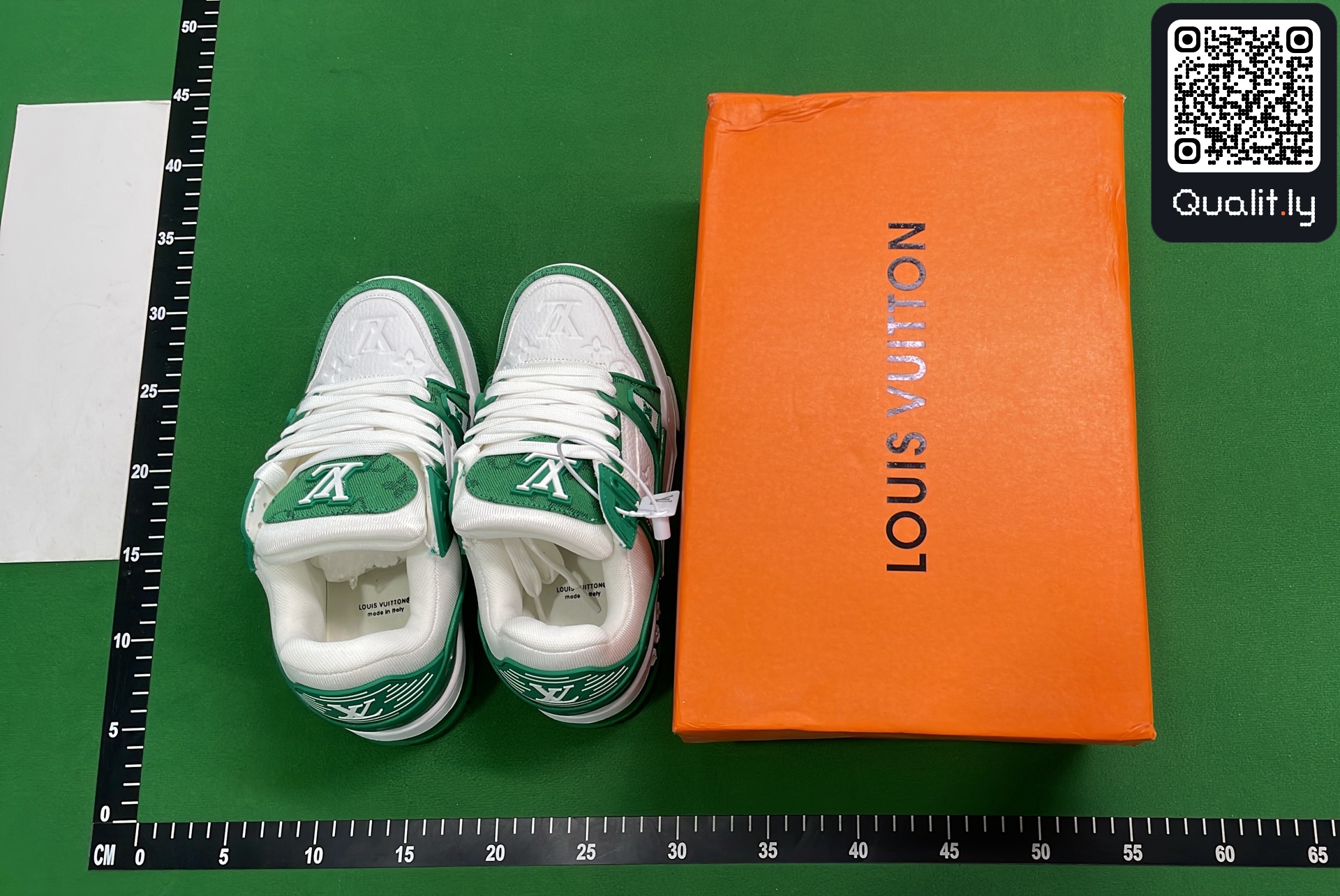 Sneaker — QC-Foto 1 von 42