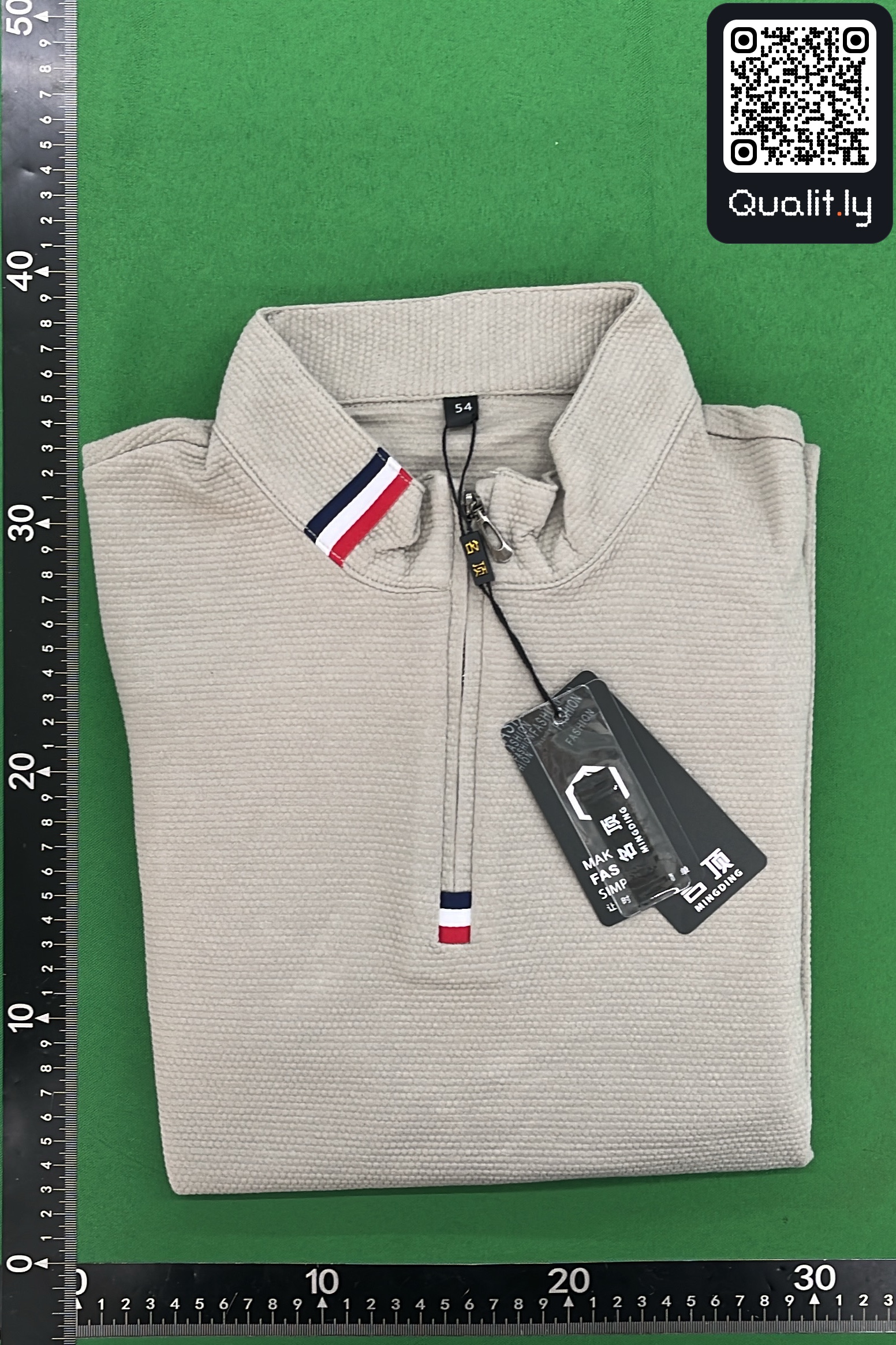 Sweatshirt QC photo 1 of 4