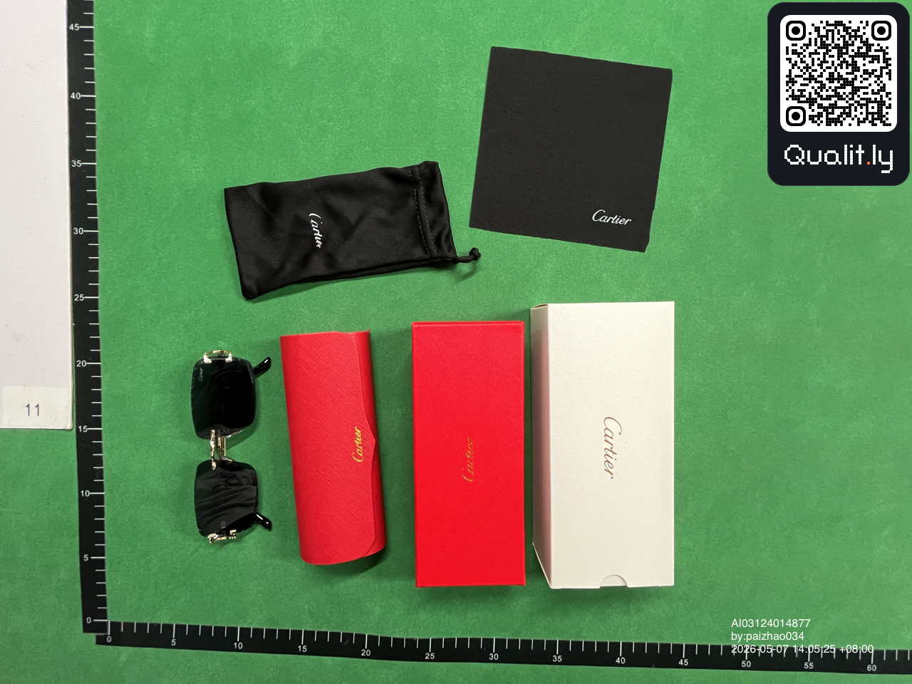 Sunglasses QC photo 1 of 51