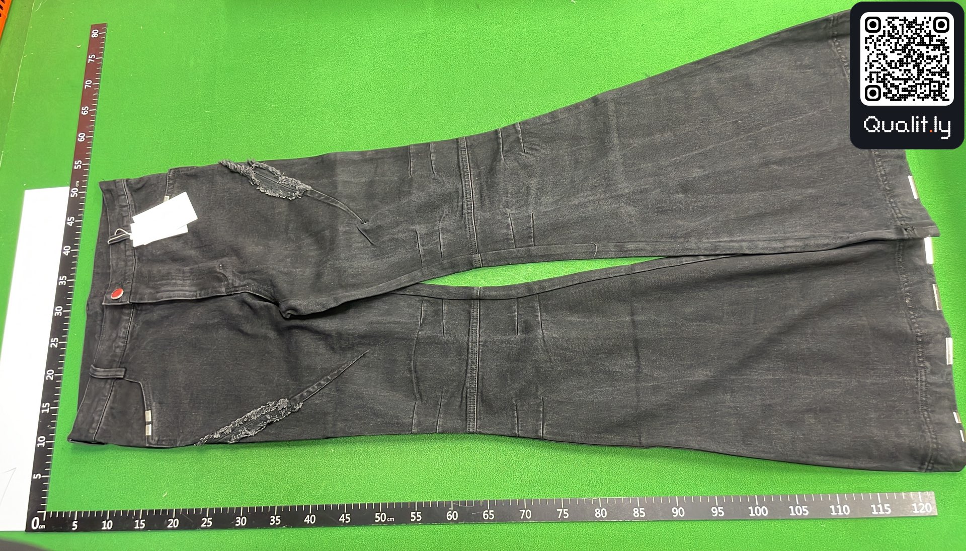 牛仔裤 QC 照片 2 / 14