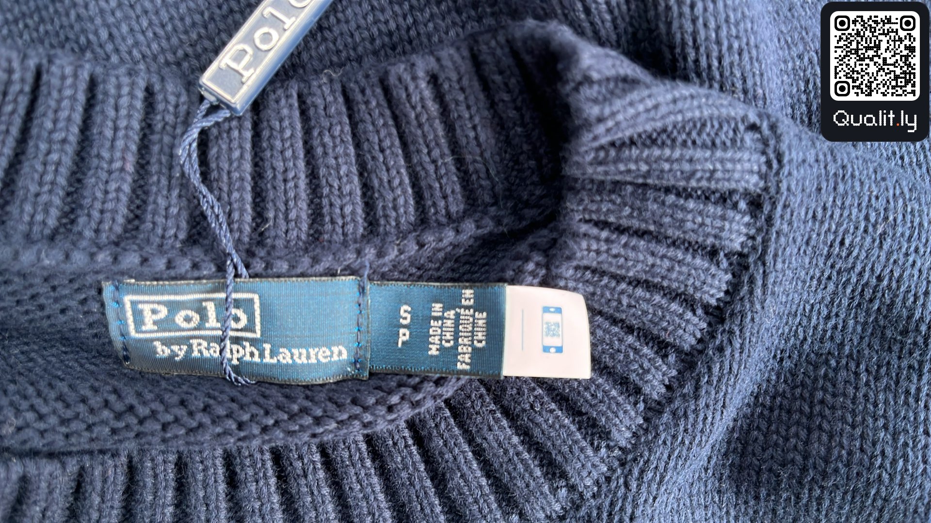 Pullover — QC-Foto 1 von 4