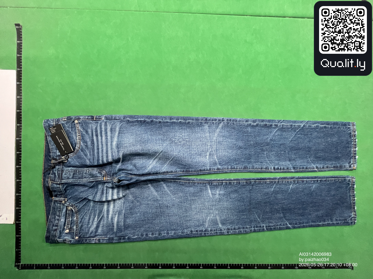 Jeans — QC-foto 3 av 22