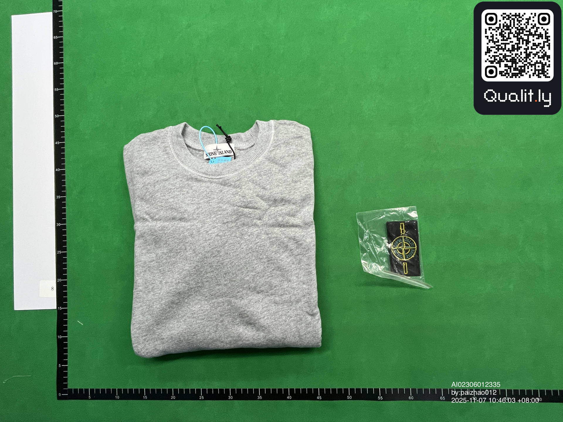 Sweater QC photo 1 of 53