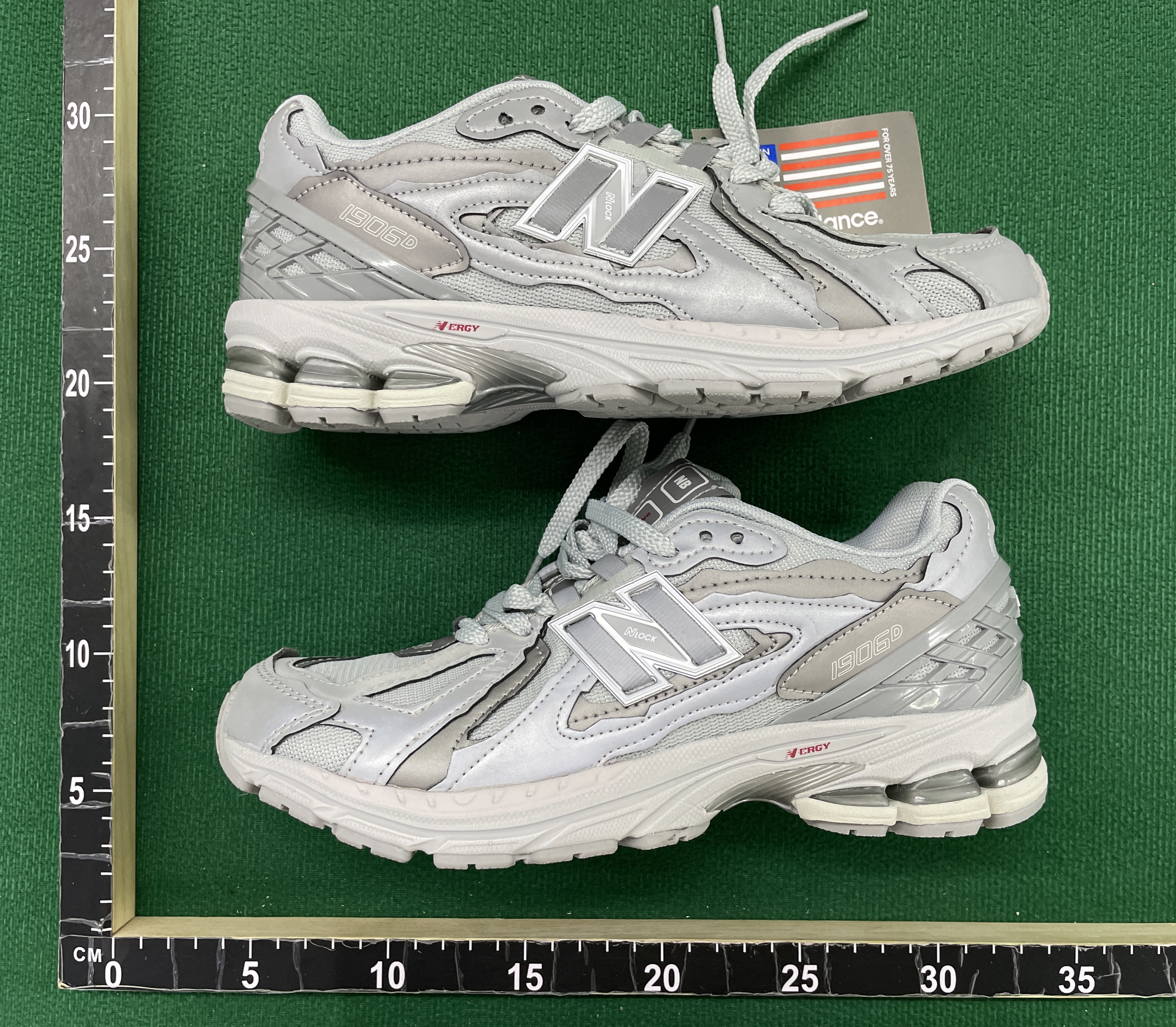Sneakers QC photo 3 of 5