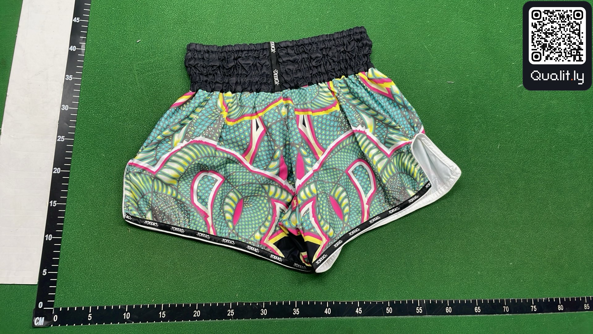 Pantaloncini — foto QC 3 di 4