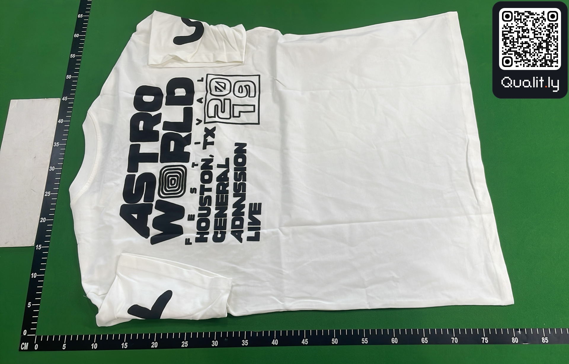 Camiseta — foto QC 3 de 126