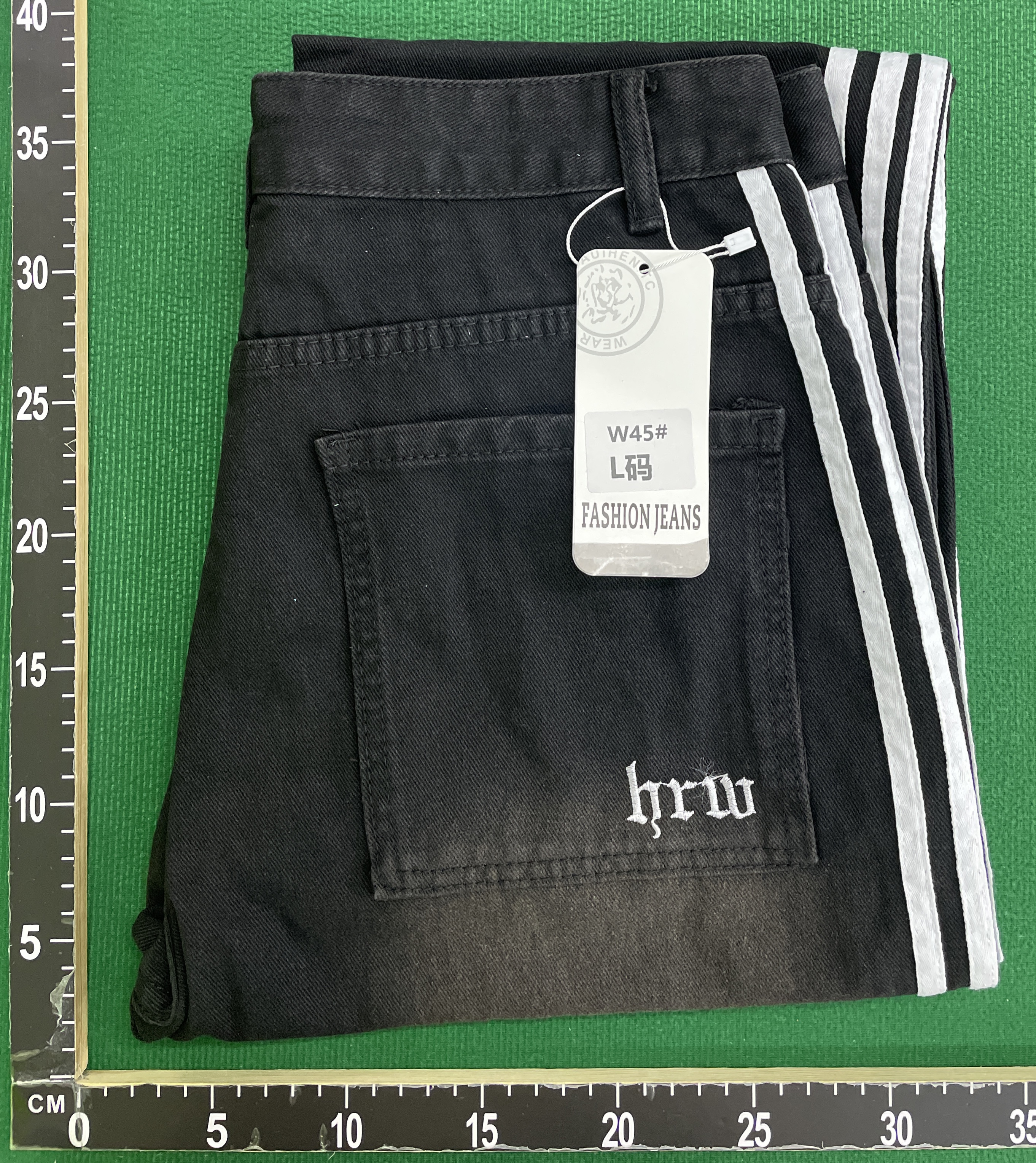 Jeans — QC-Foto 1 von 26