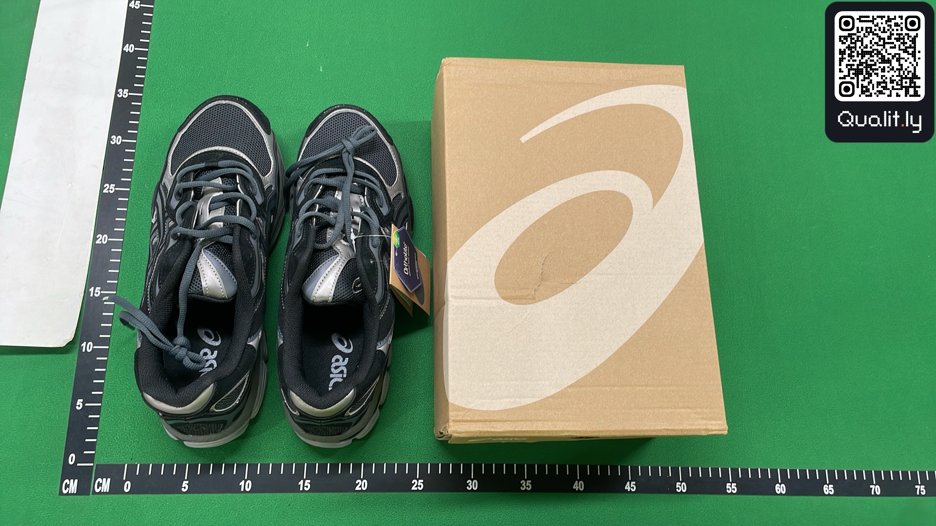Sneakers — QC-foto 1 van 16