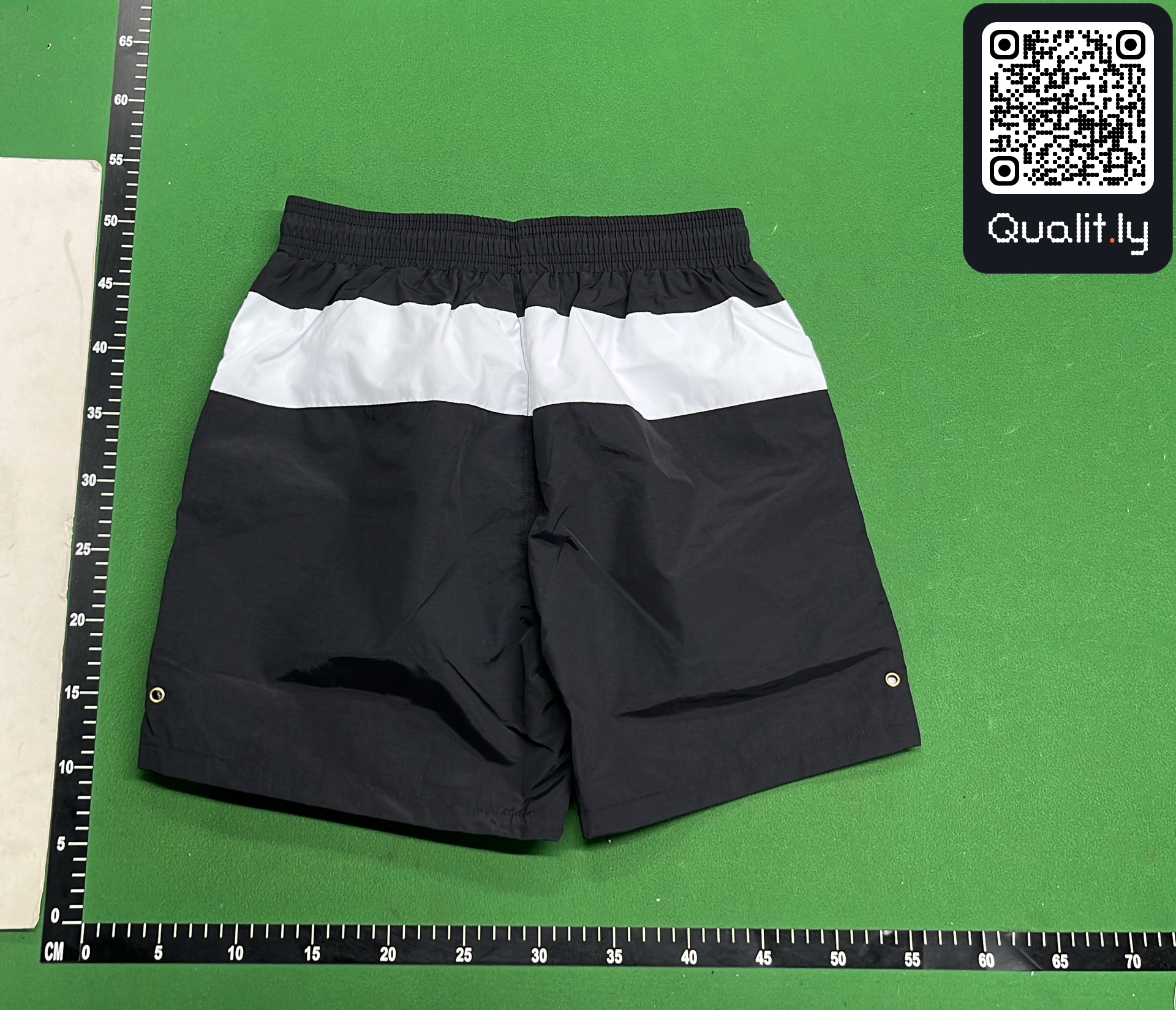 Short — photo QC 3 sur 14