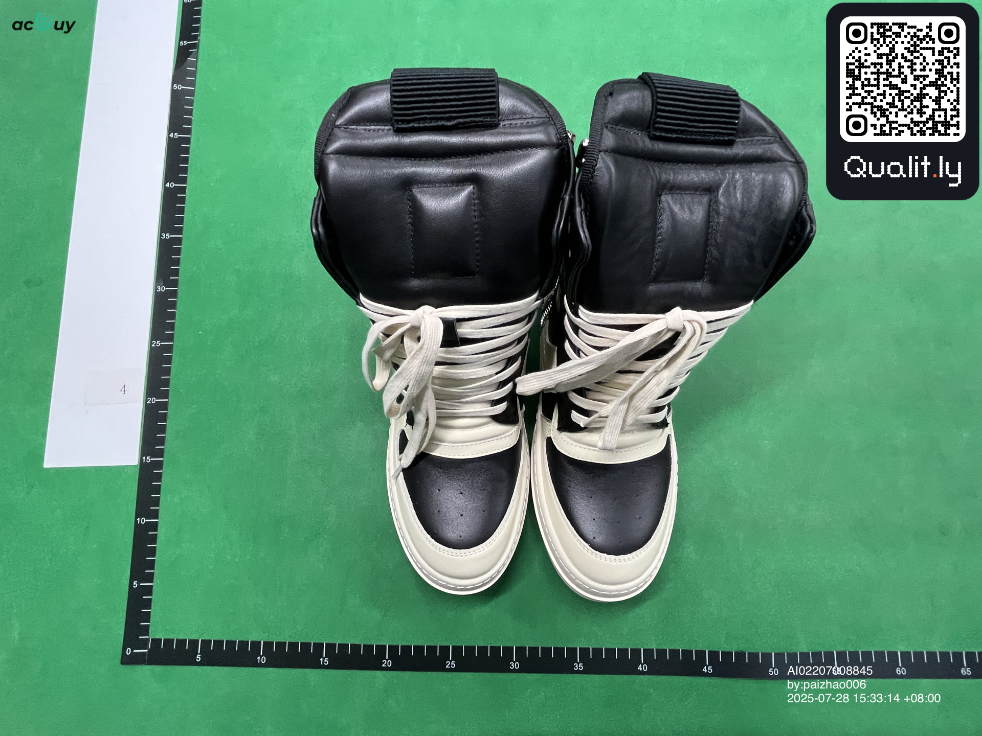 Stiefel — QC-Foto 1 von 6