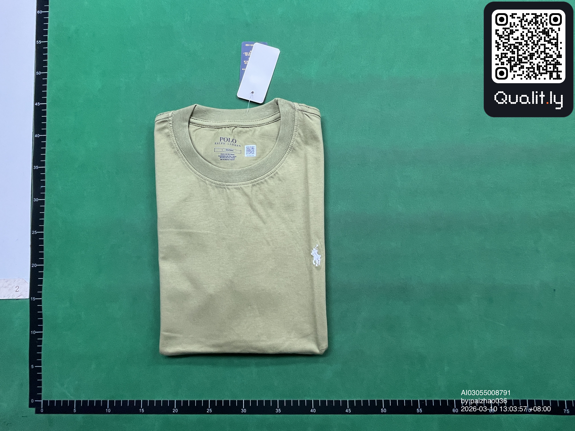 Tricou — fotografie QC 1 din 4