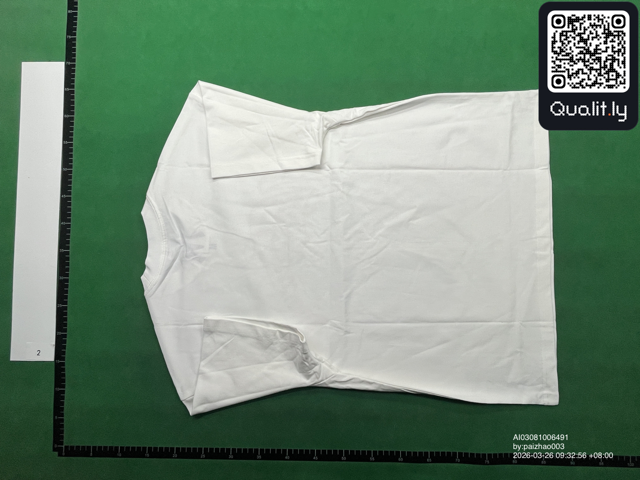 T-Shirt — QC-Foto 2 von 8