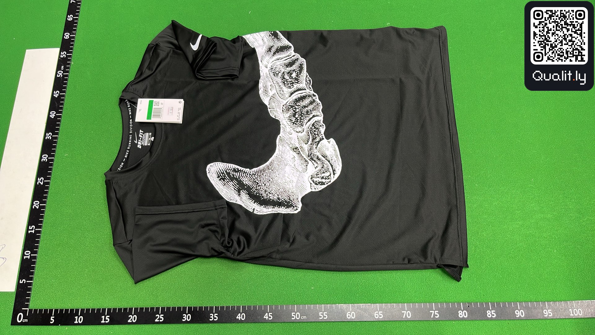 T-shirt — QC-foto 2 av 4