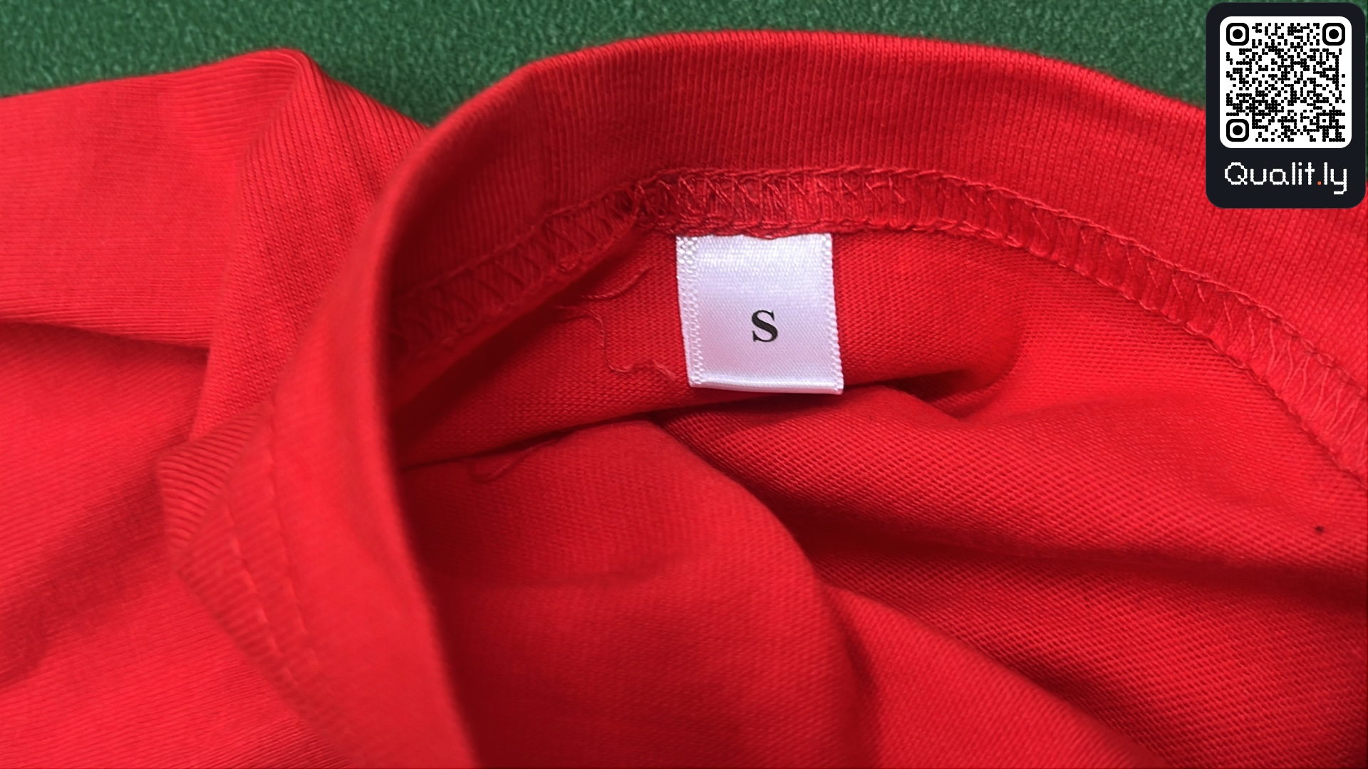 Hoodie — QC-foto 1 av 8