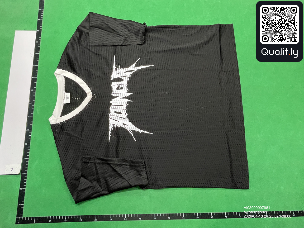 T-shirt — foto QC 3 di 4