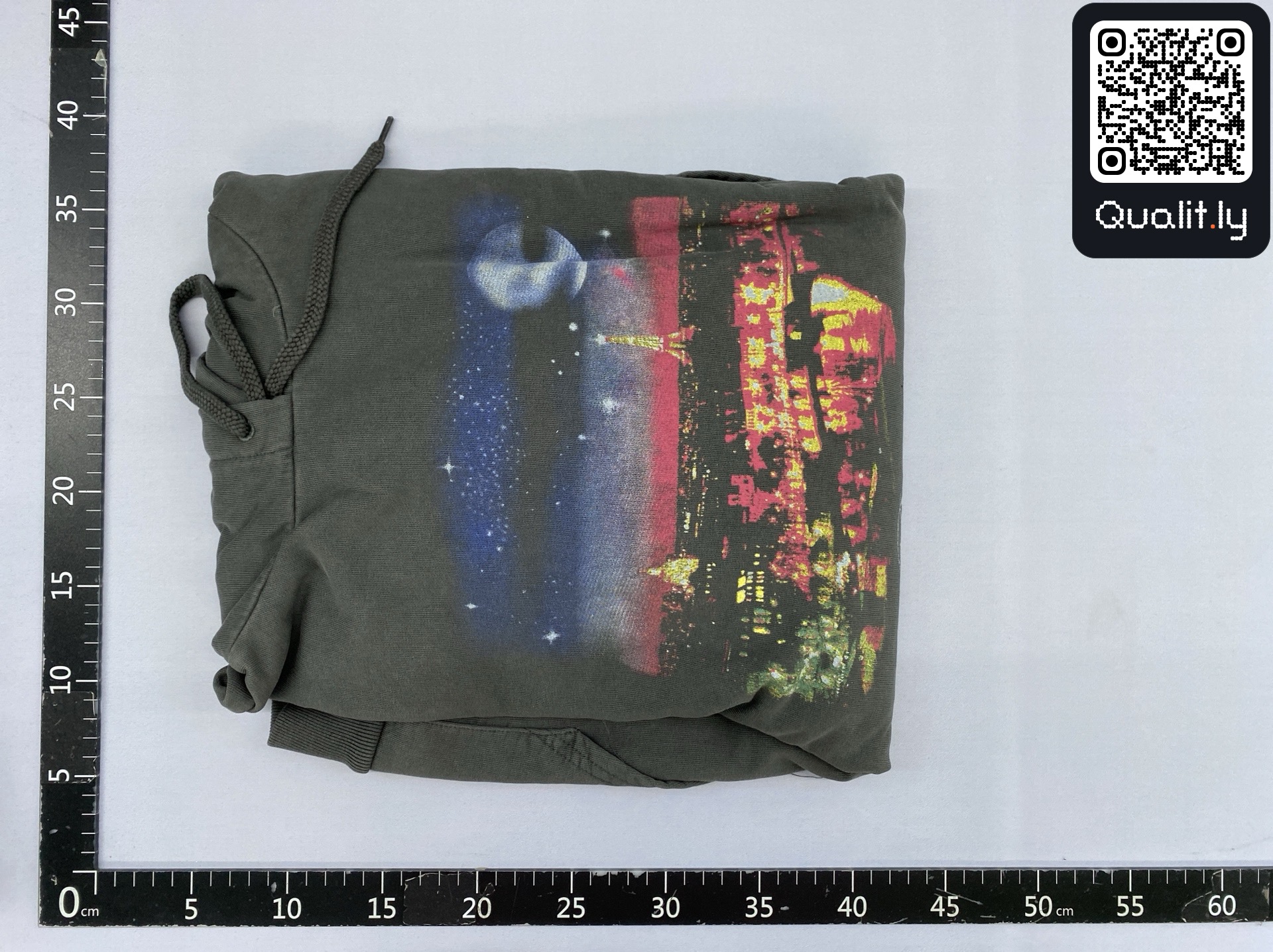 Hoodie QC photo 1 of 50