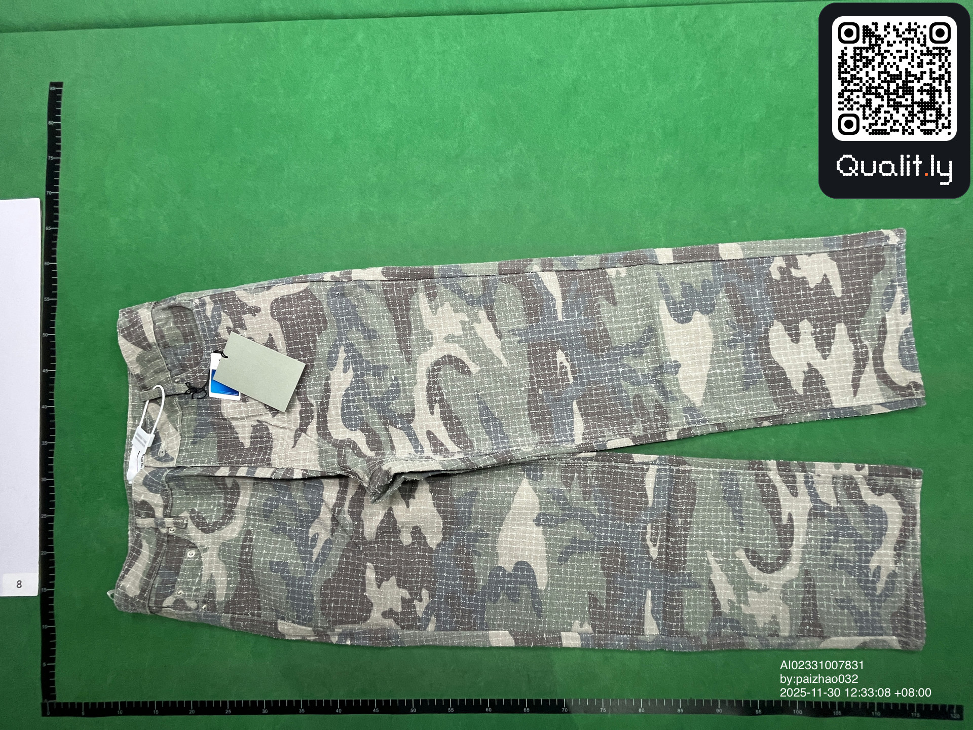 Jeans — QC-foto 3 av 4