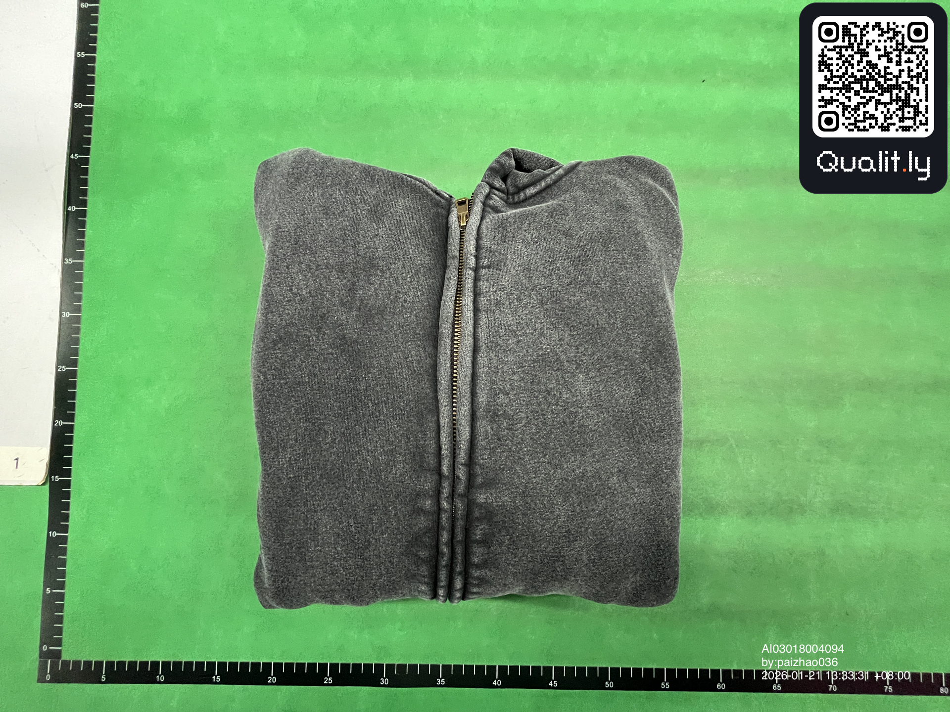 Hoodie QC photo 2 of 42