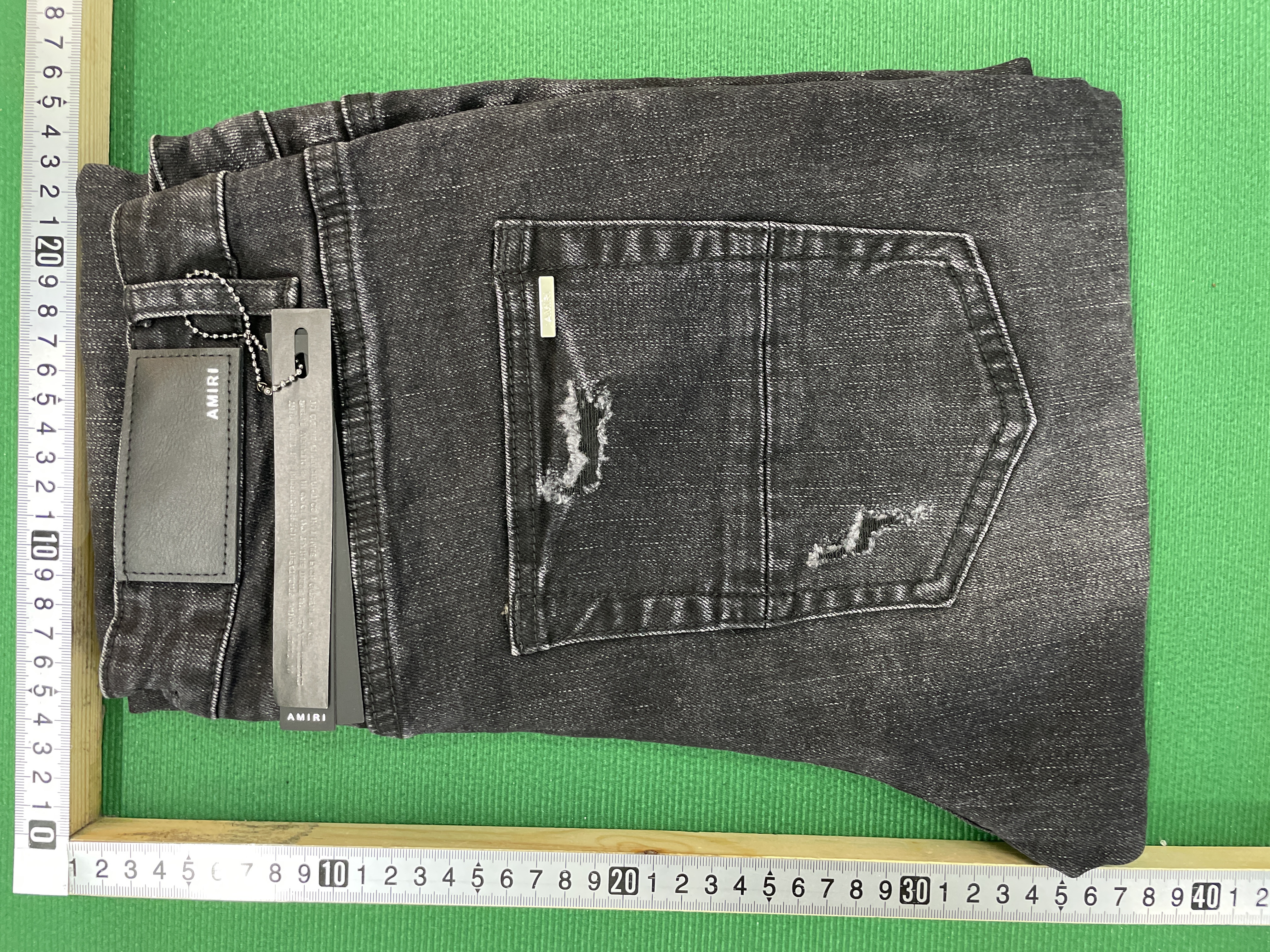 牛仔裤 QC 照片 1 / 117