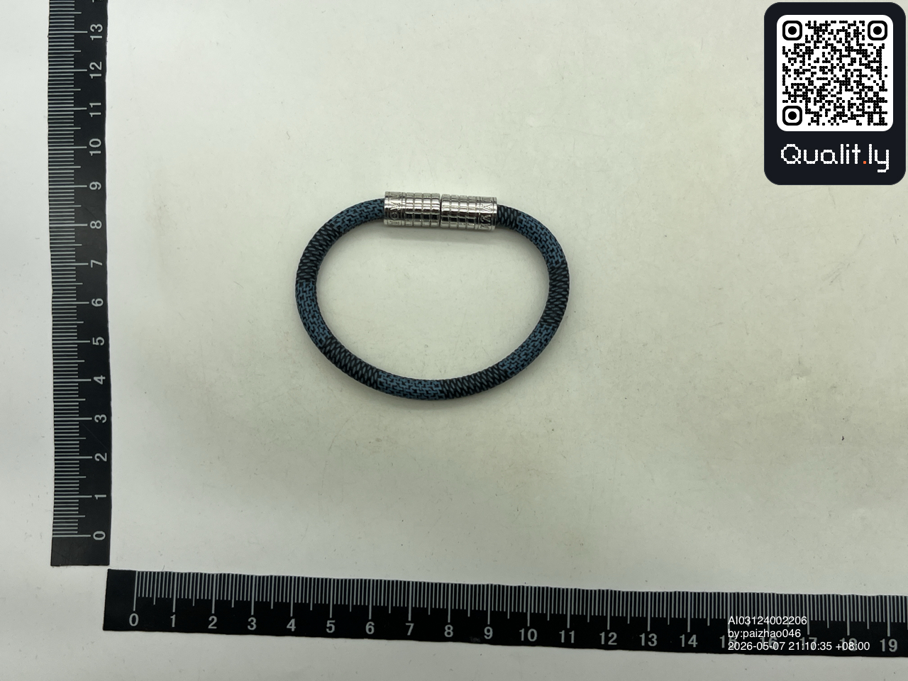Foto QC 1 de 3