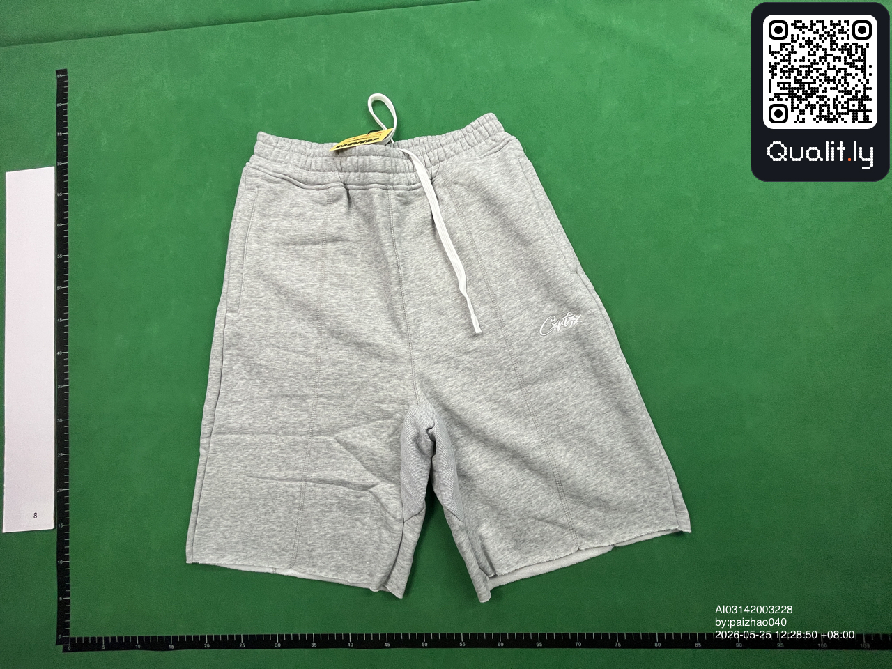 Pants QC photo 2 of 18