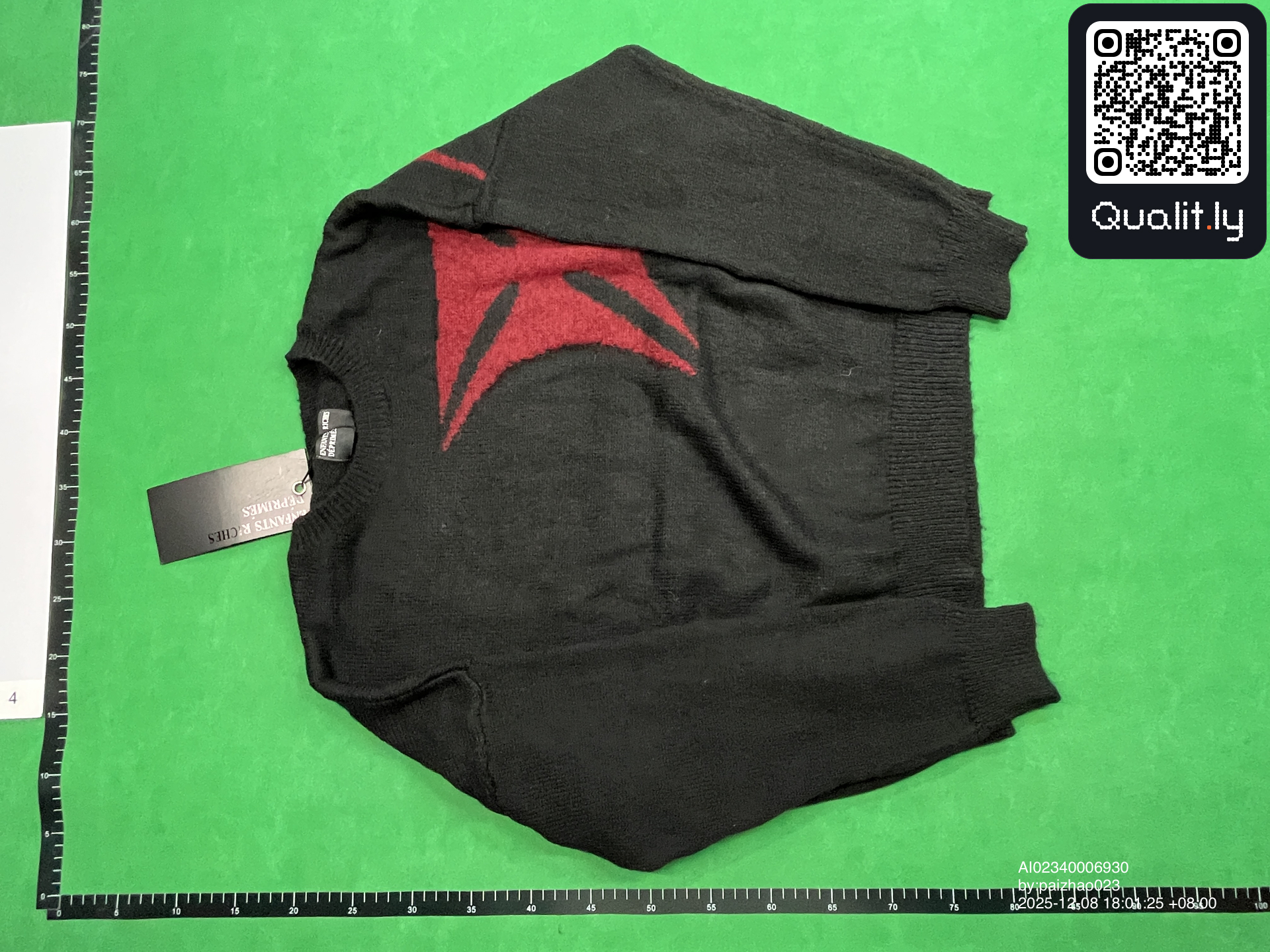 Pull — photo QC 3 sur 4