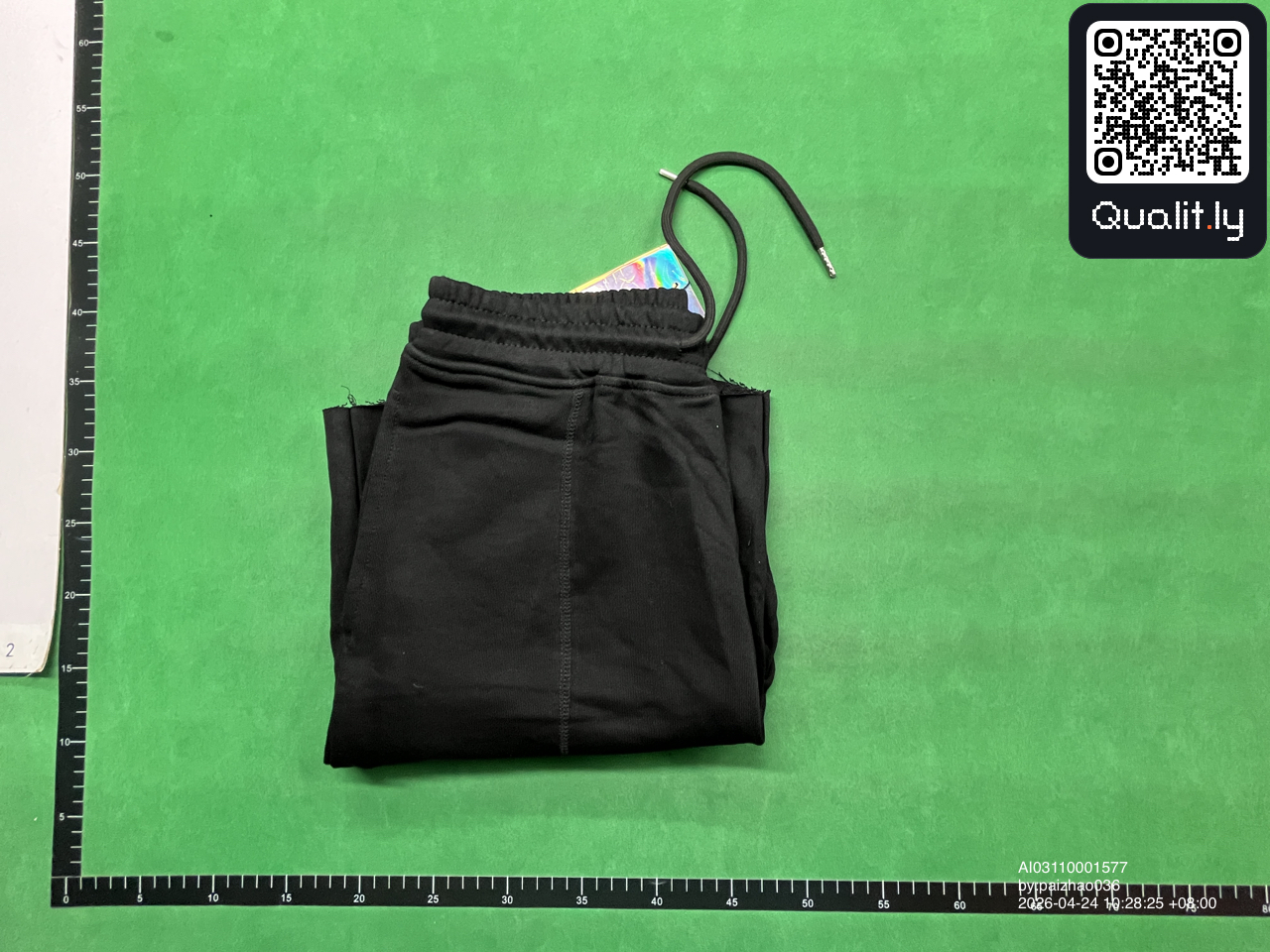 Pantaloncini — foto QC 1 di 18