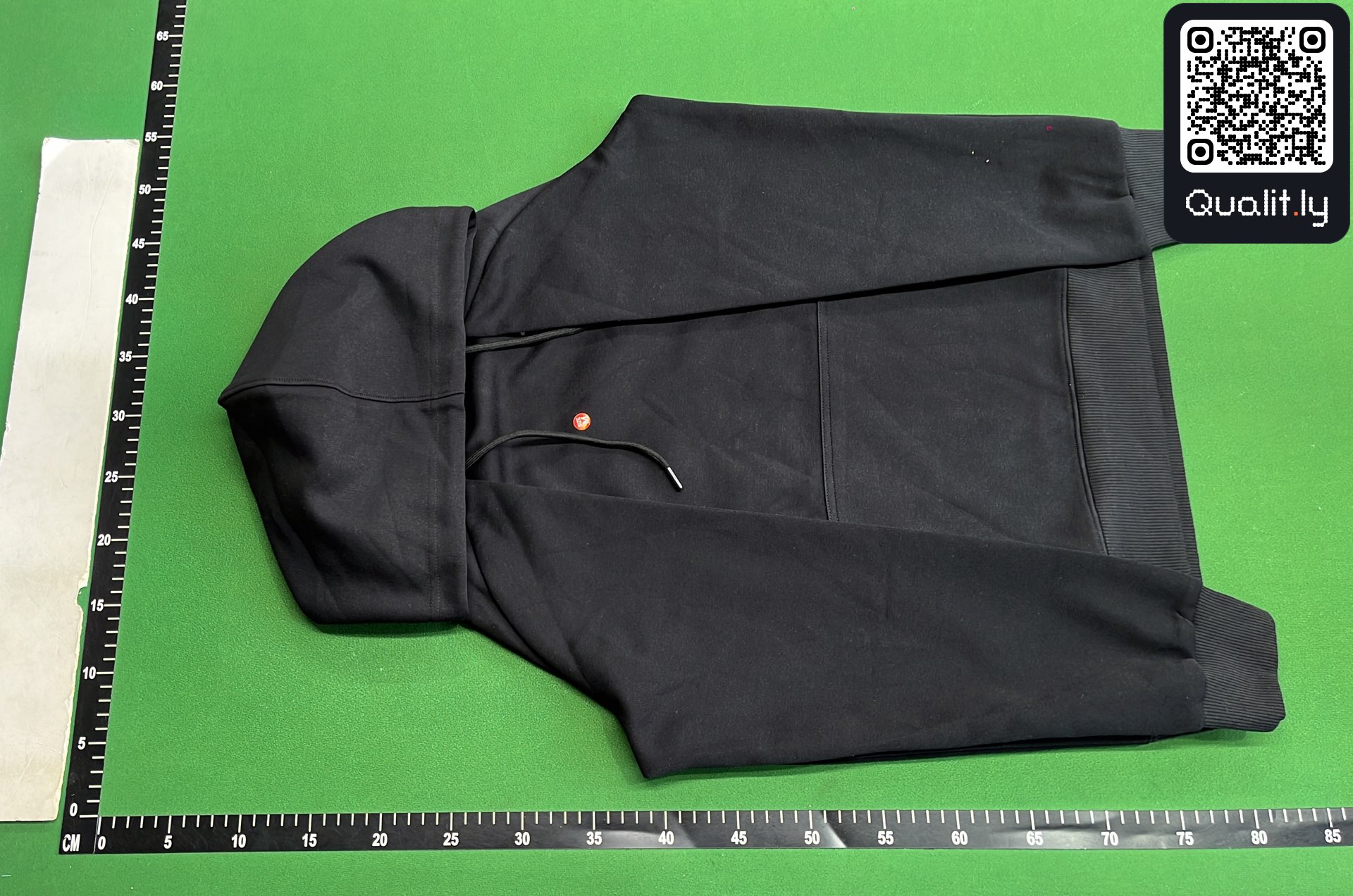 Hoodie QC photo 2 of 4