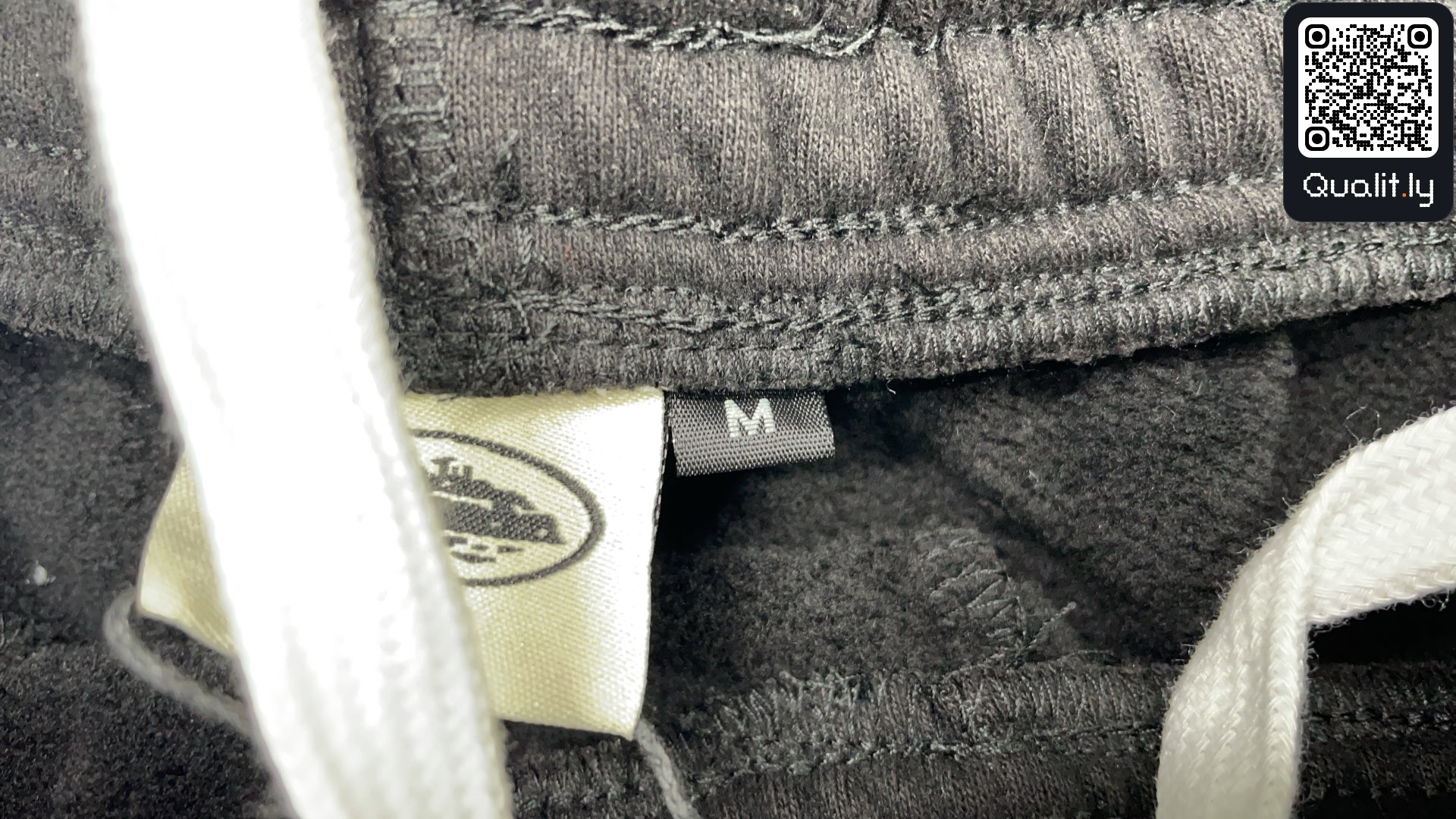 Pantaloni — fotografie QC 1 din 12