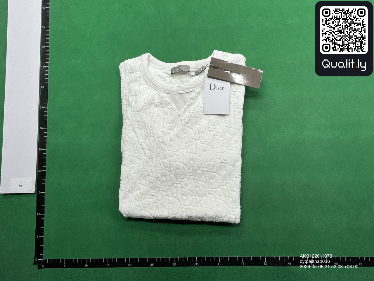 T-Shirt — QC-Foto 2 von 18