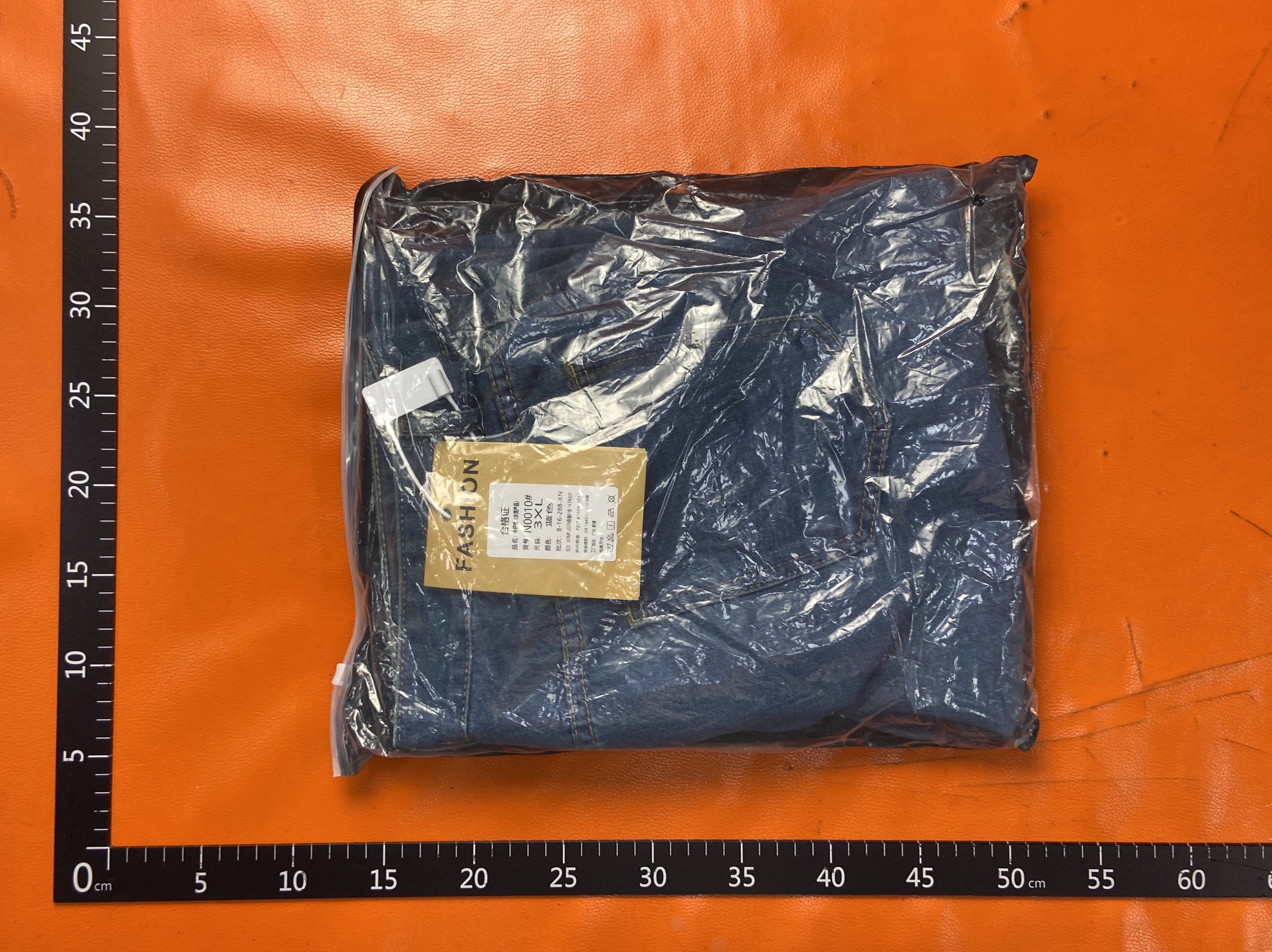 Jeans — QC-foto 1 av 42