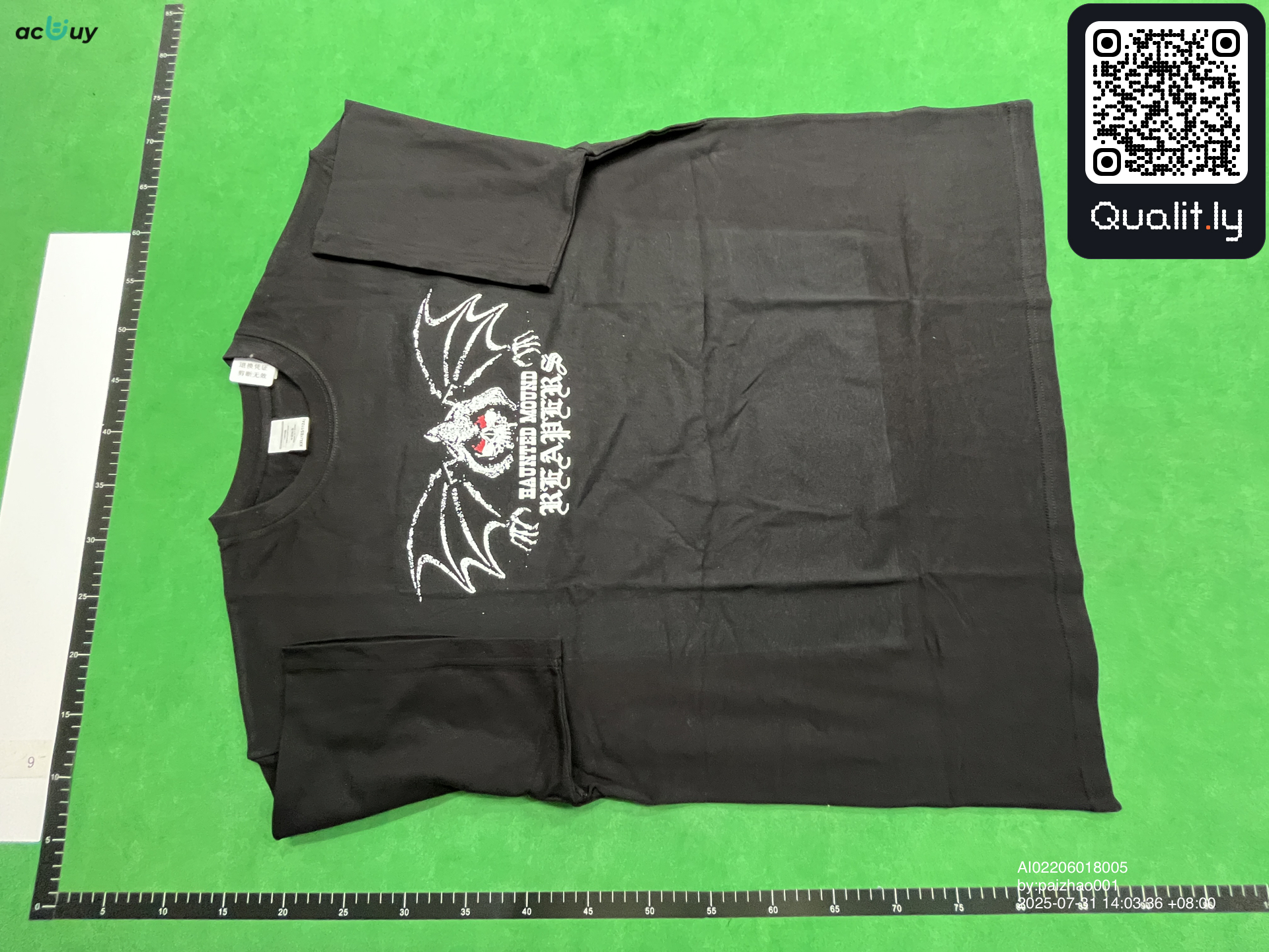 T-Shirt — QC-Foto 3 von 8