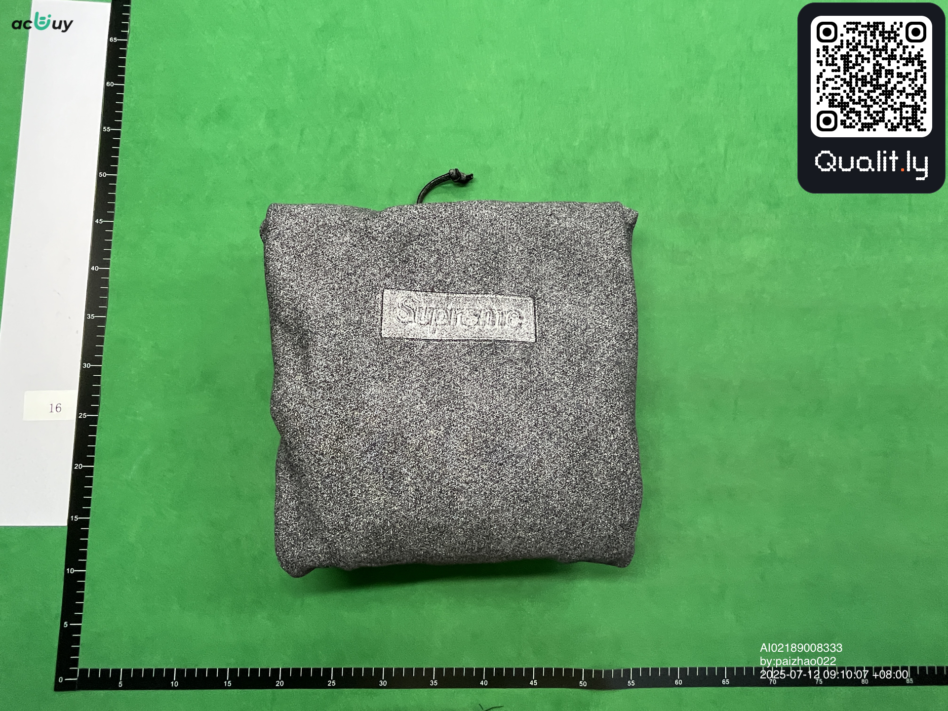 Hoodie — QC-foto 1 av 4