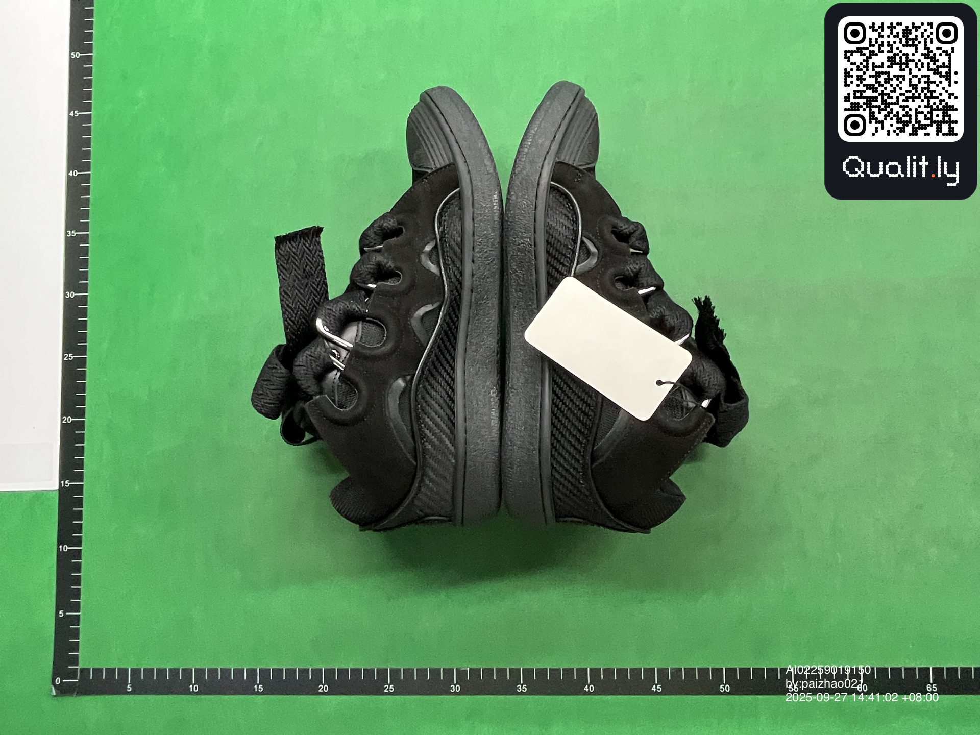 Sneakers — QC-foto 2 van 52