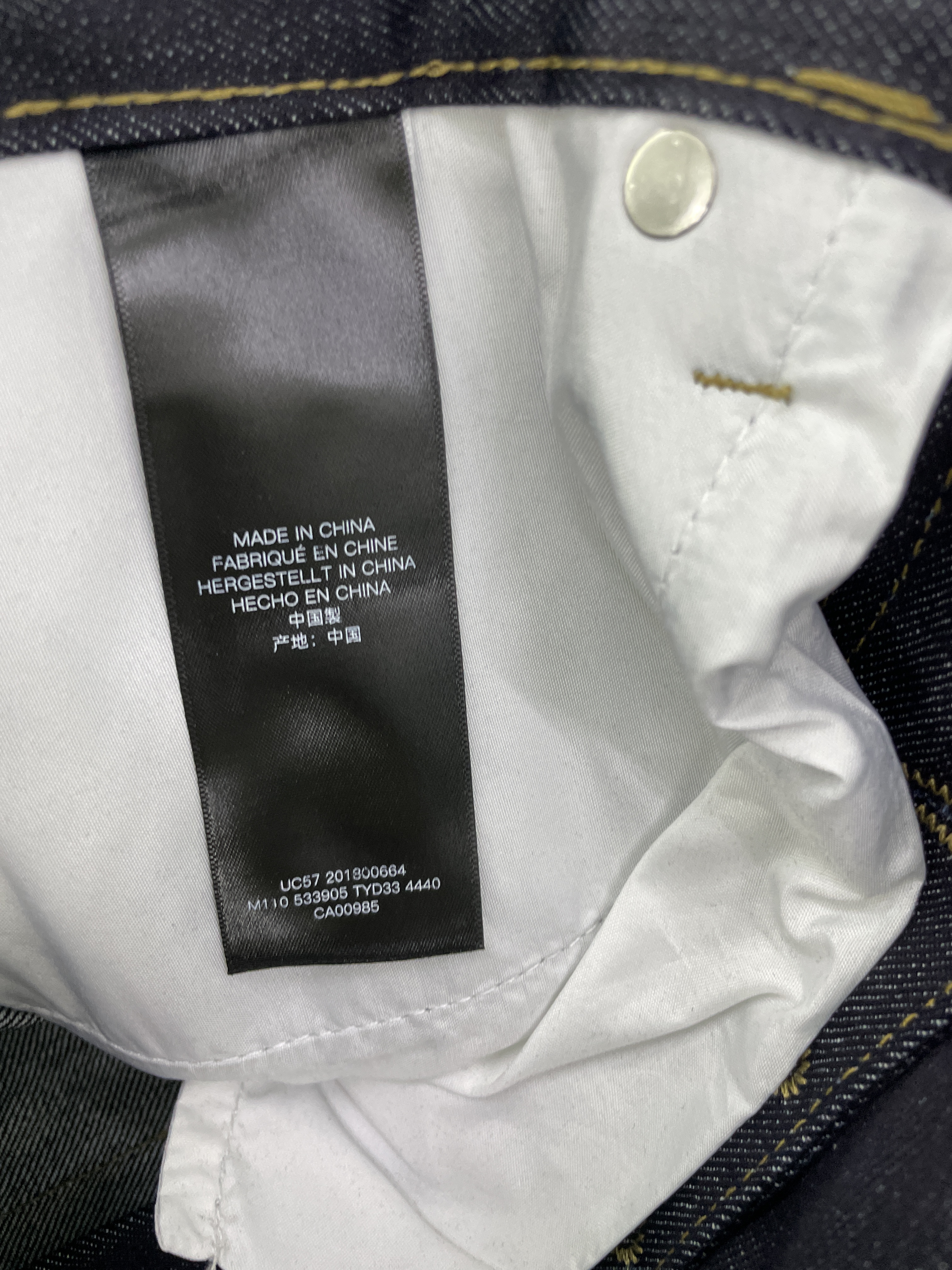 Jeansy — zdjęcie QC 2 z 5