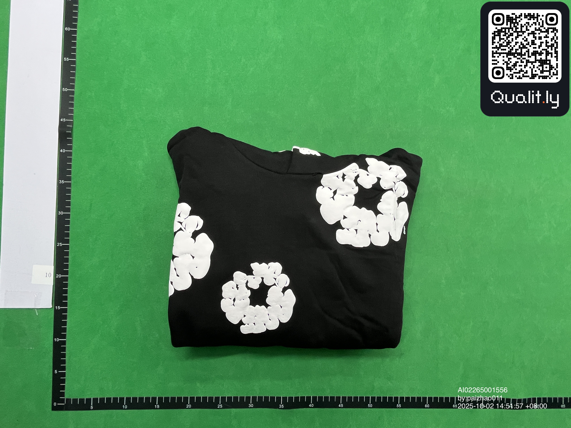 Hoodie — QC-foto 1 van 28