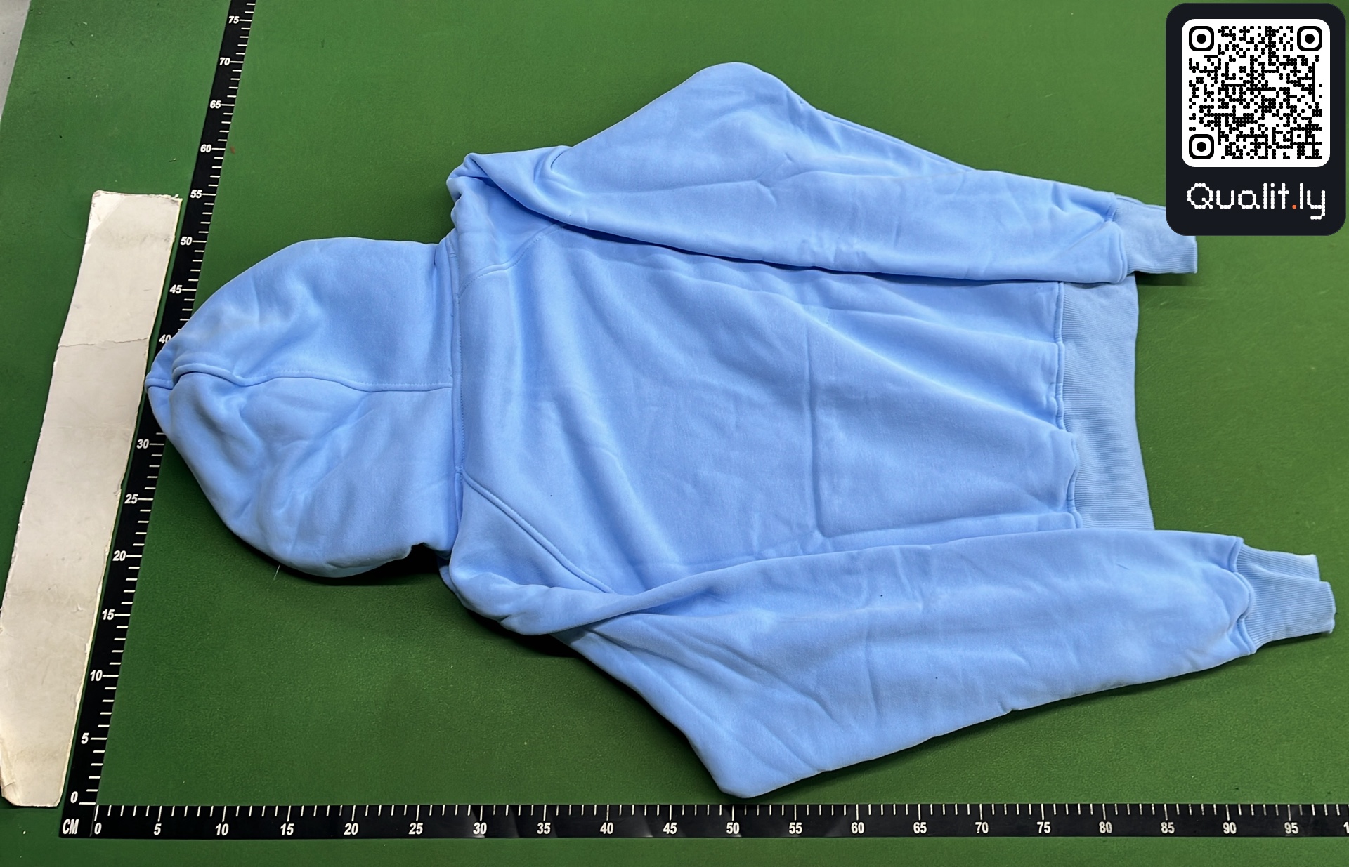 Hoodie — QC-foto 3 van 92