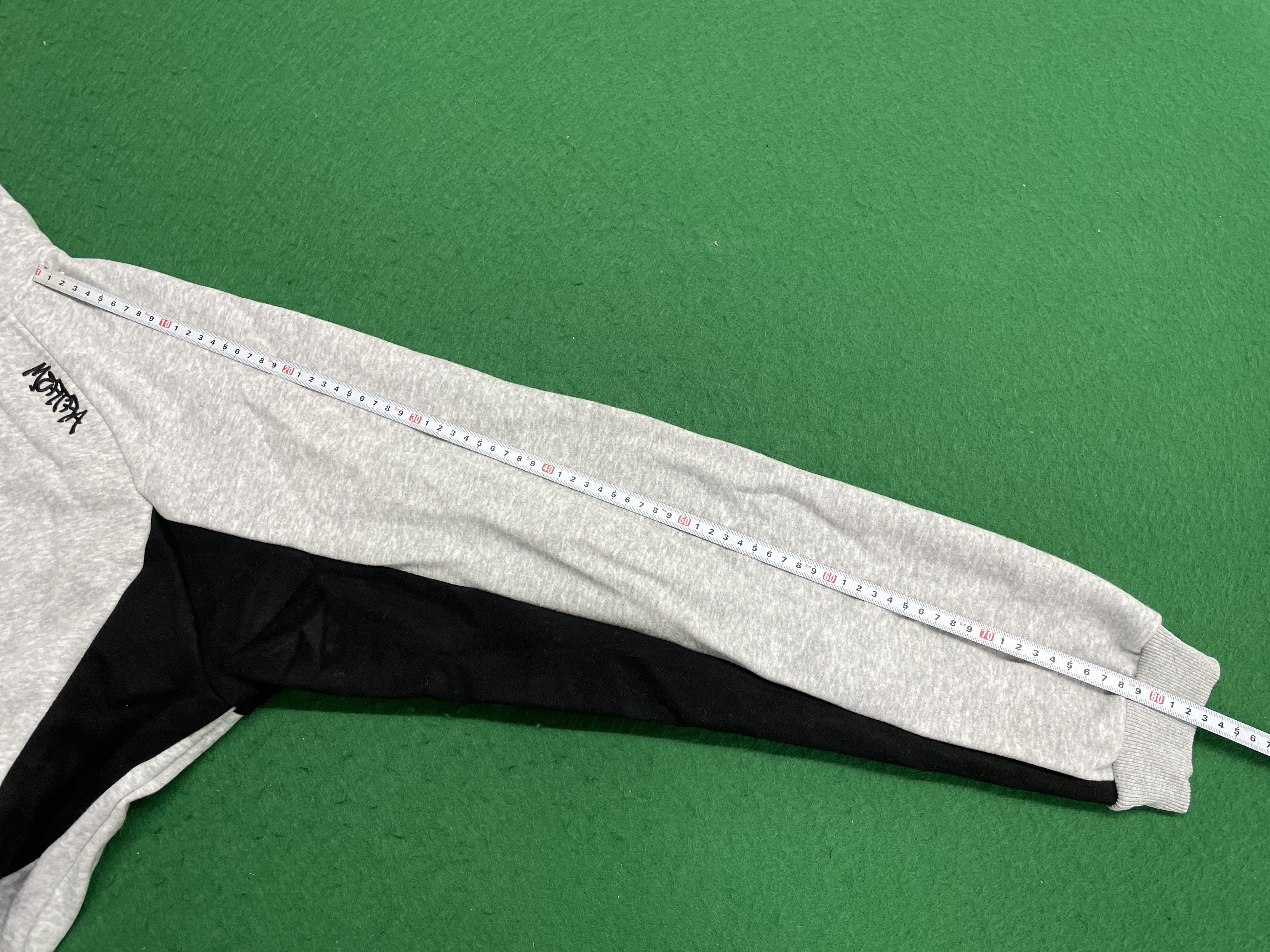 Hoodie QC photo 2 of 52