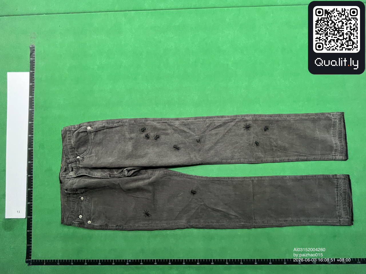 Jean — photo QC 3 sur 34