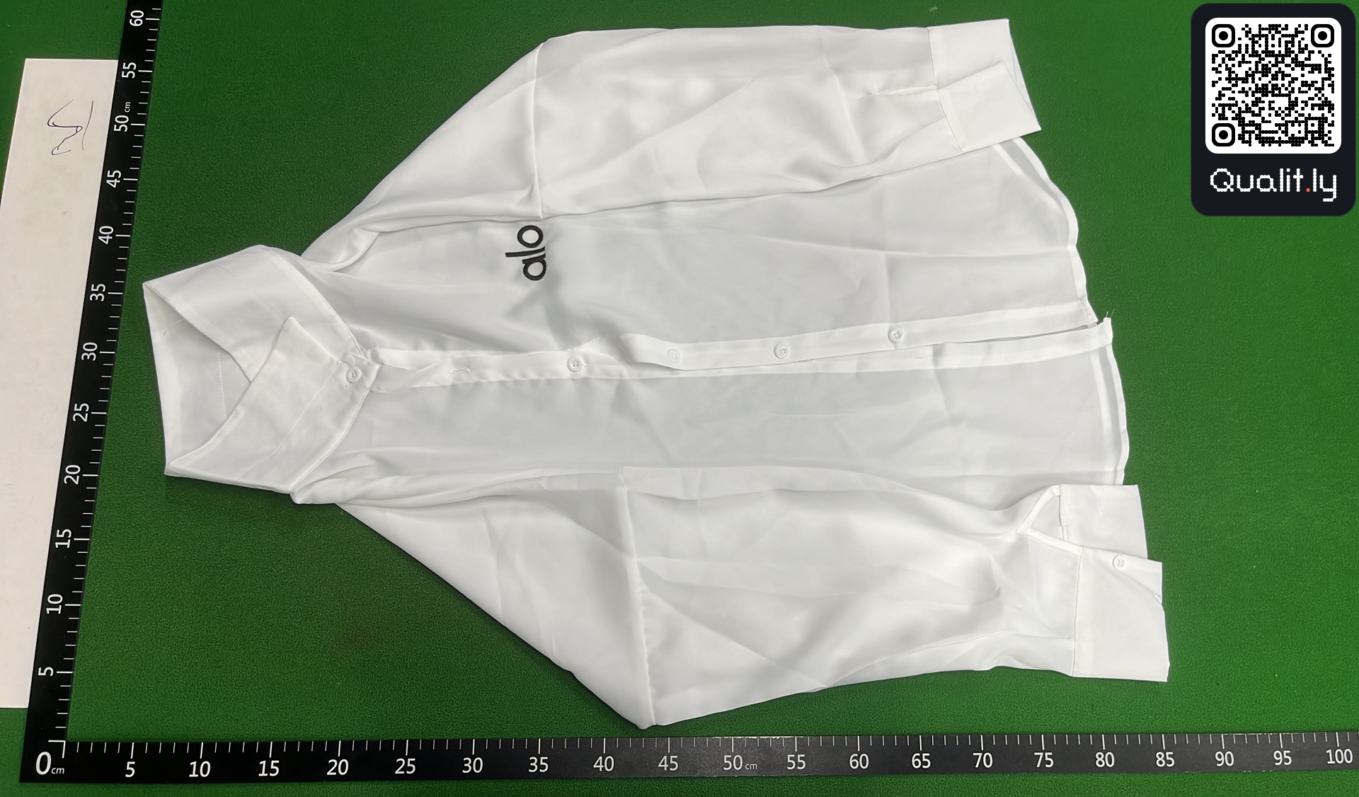衬衫 QC 照片 2 / 24