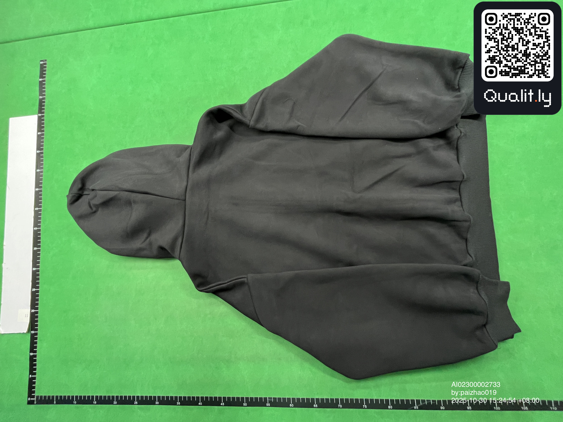 Pet — QC-foto 2 van 4