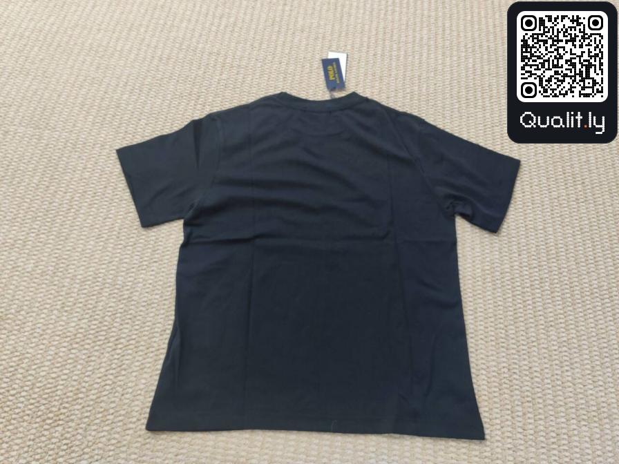 T-shirt QC photo 3 of 17