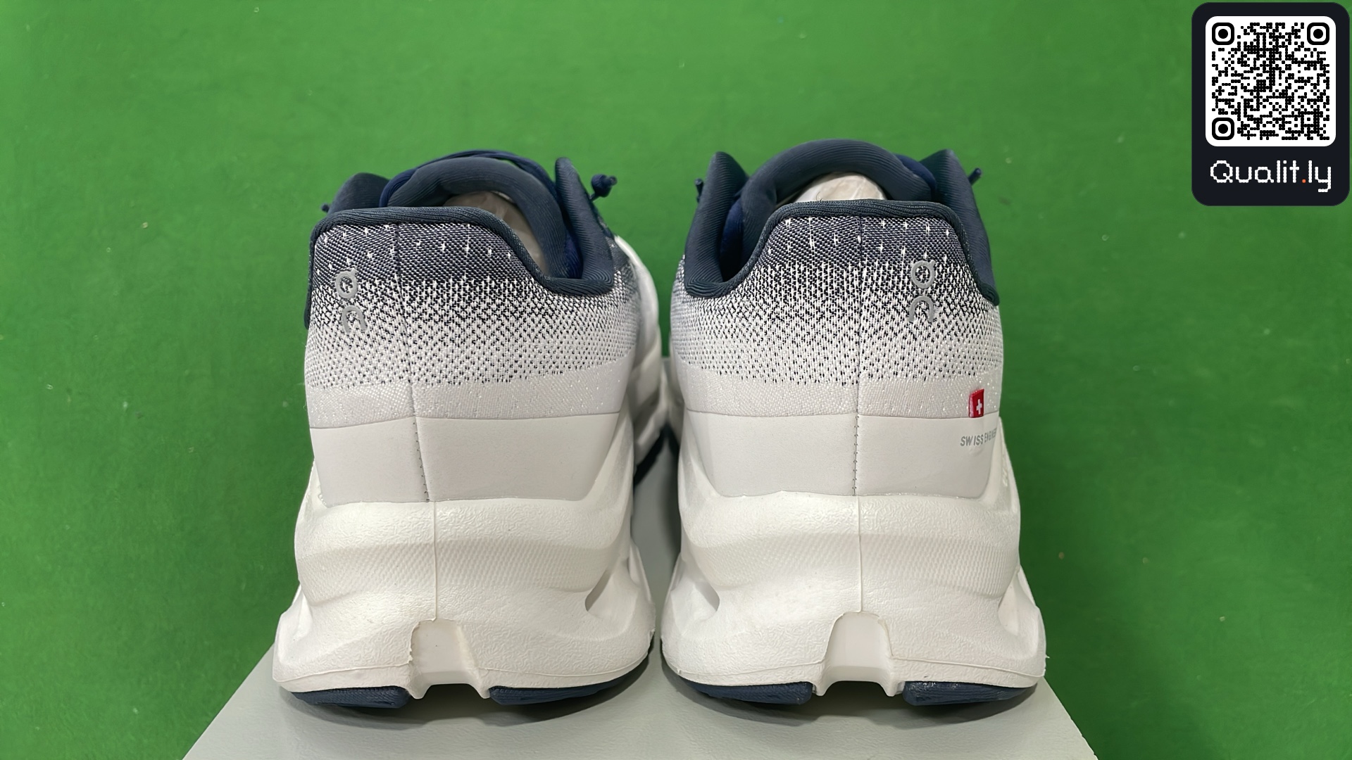 Sneakers QC photo 3 of 12