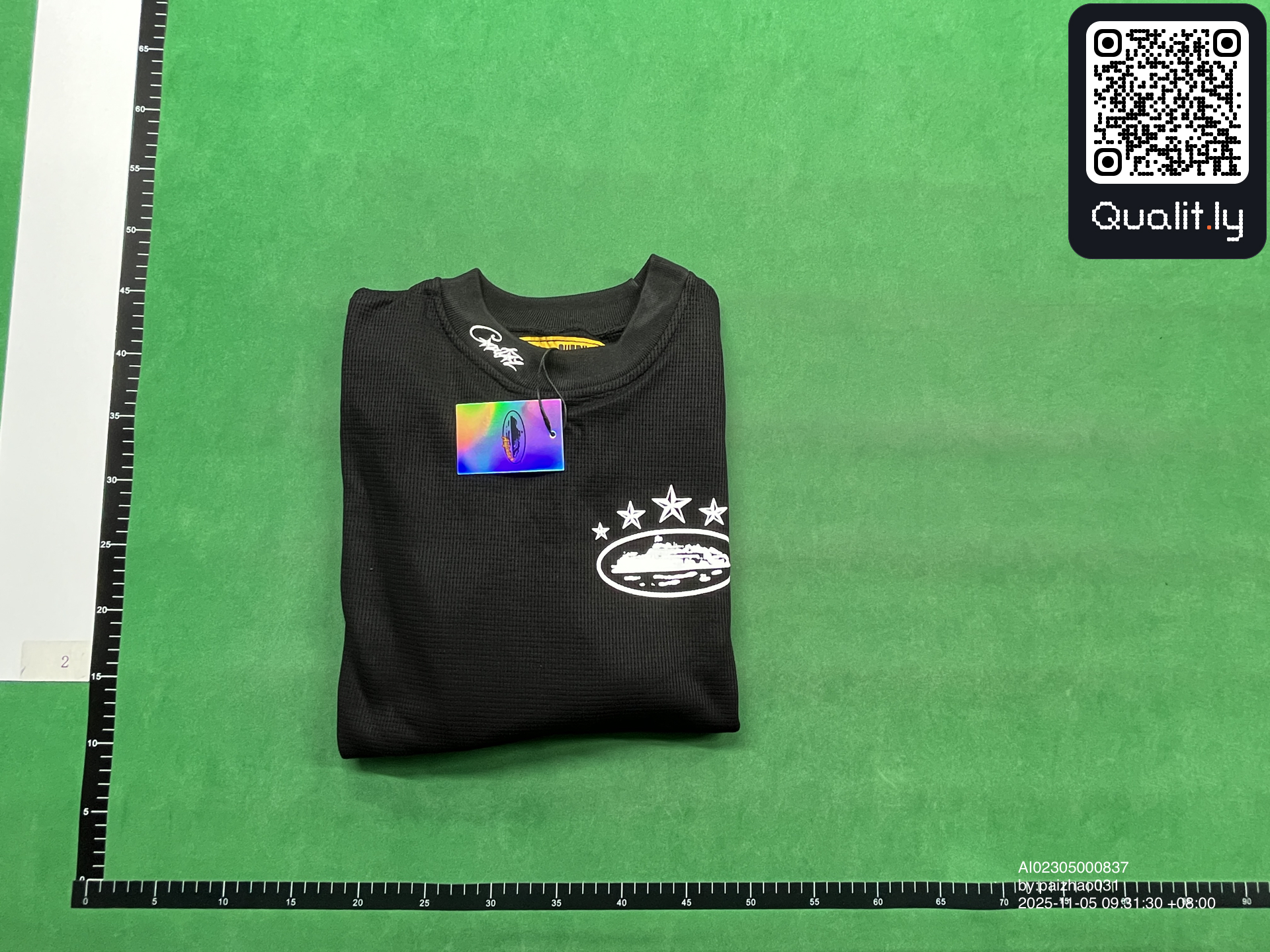 Sweater QC photo 1 of 50