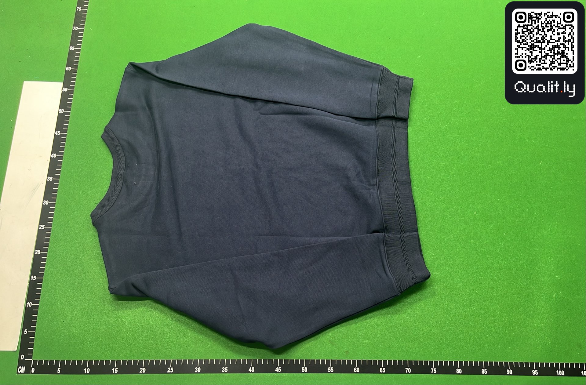 卫衣 QC 照片 3 / 8
