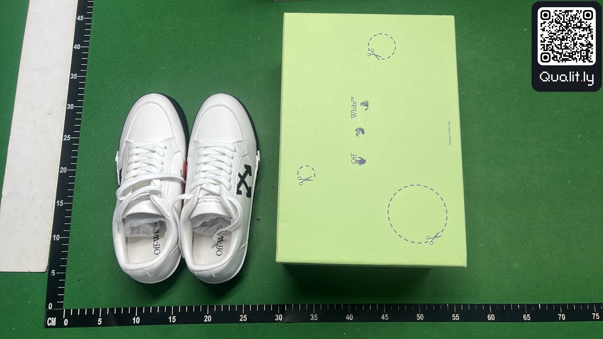 Sneakers QC photo 1 of 26