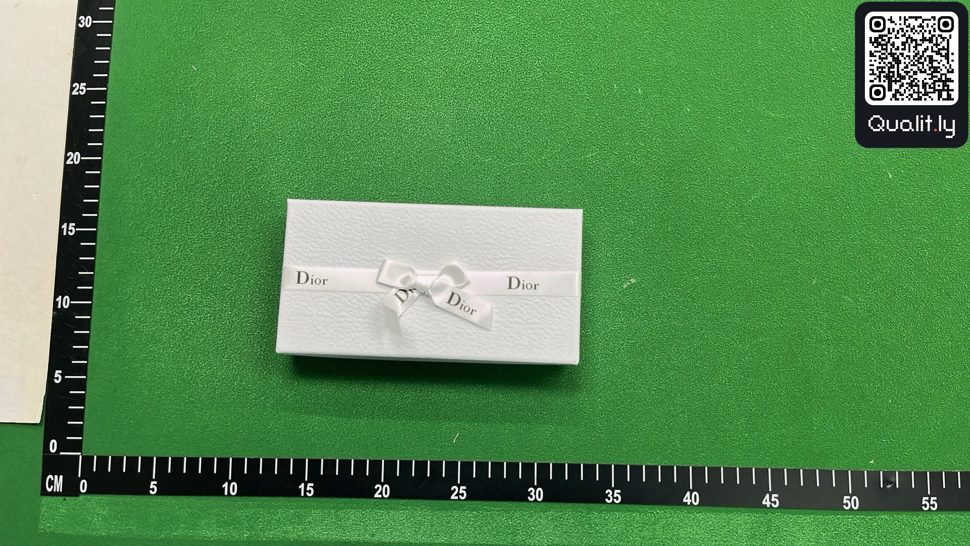 Foto QC 1 di 15