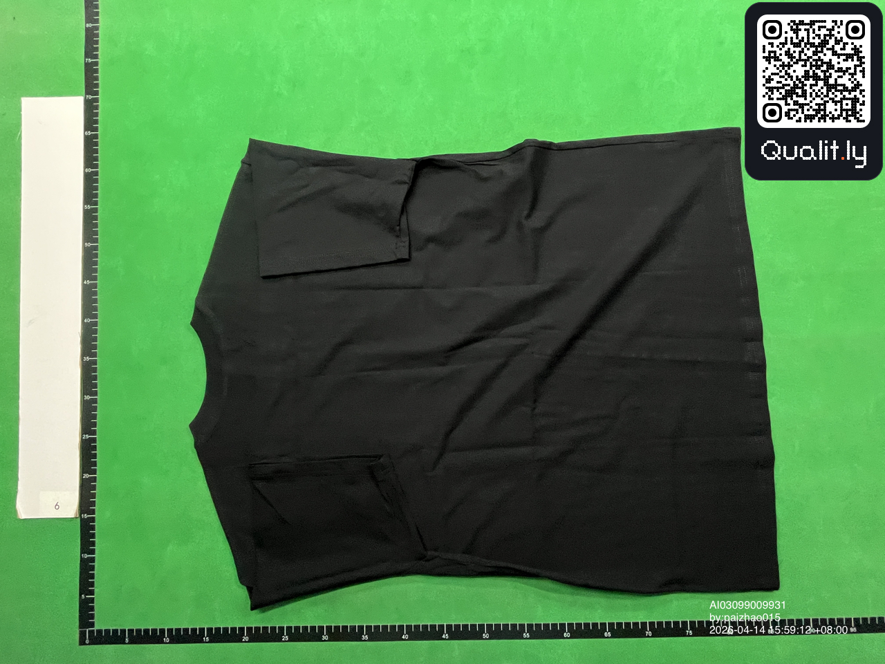 T-Shirt — QC-Foto 2 von 30