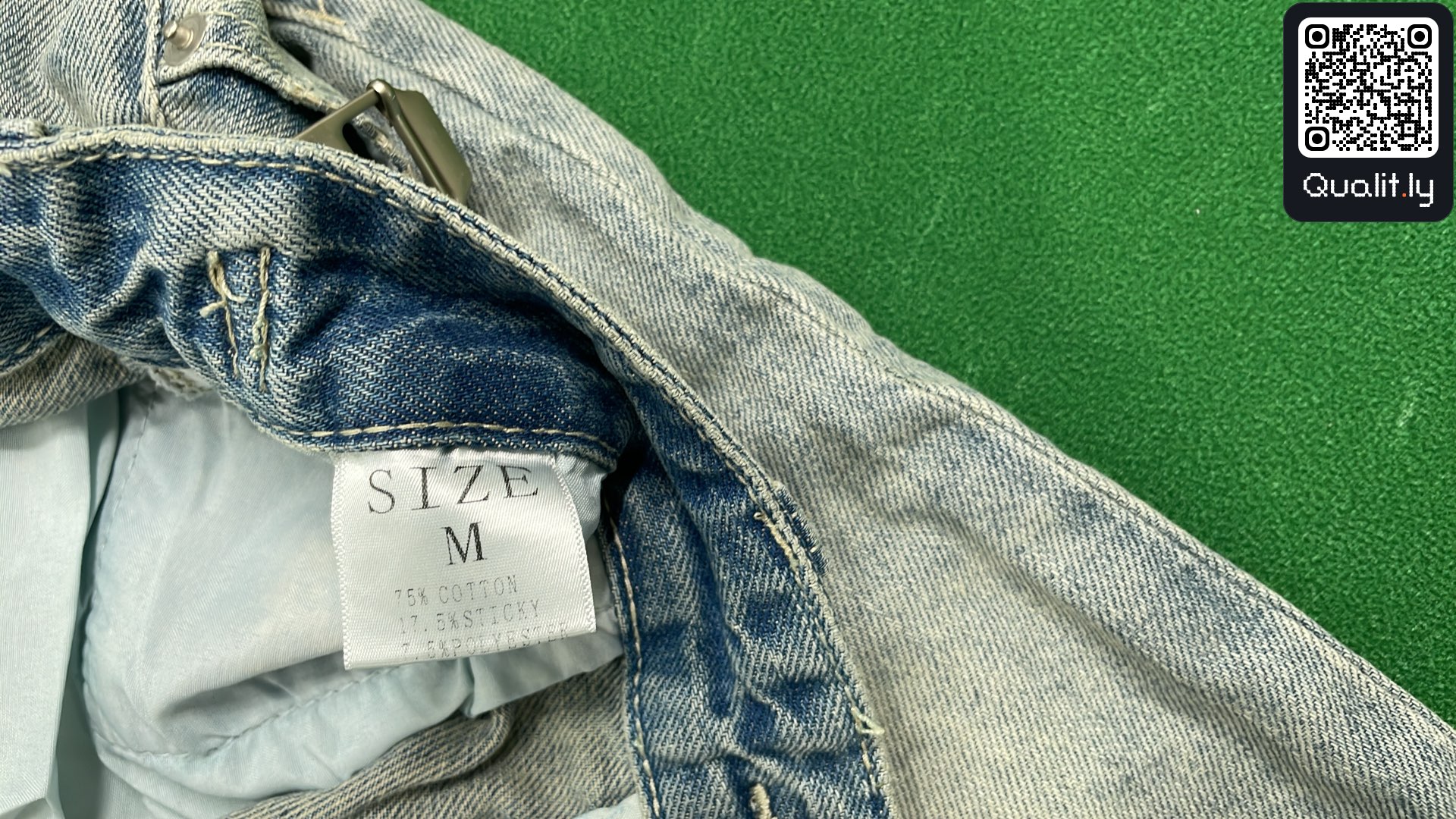 Jeans — QC-foto 1 van 8